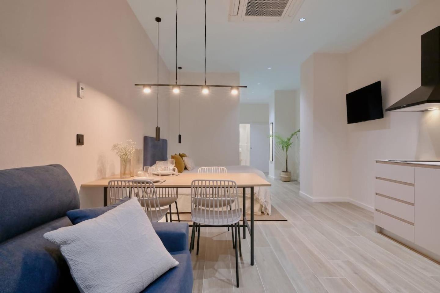 Romantic Apartment N6 Oceanografico Virkin Suites