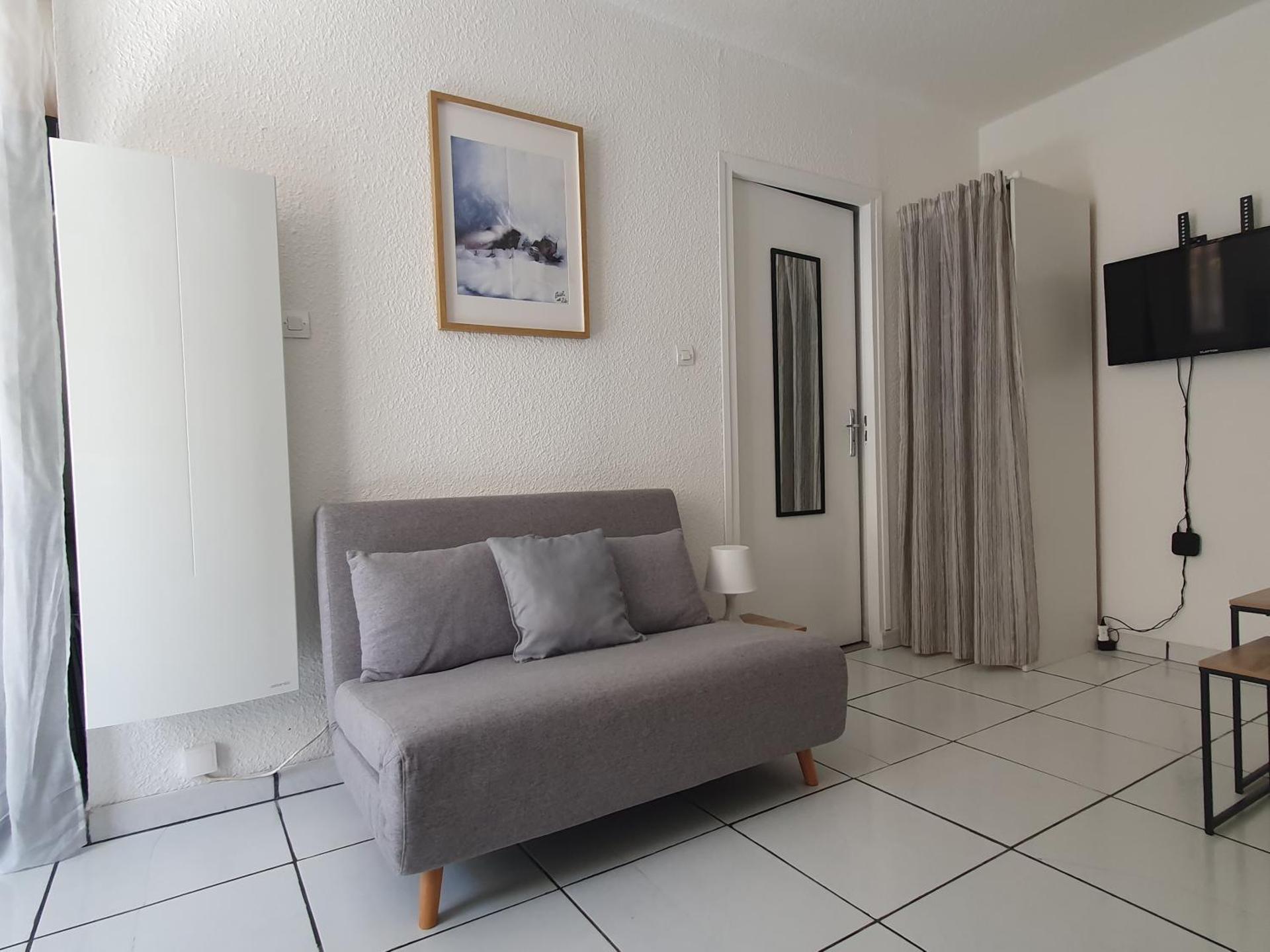 Beau studio rénové en centre-ville de Sète