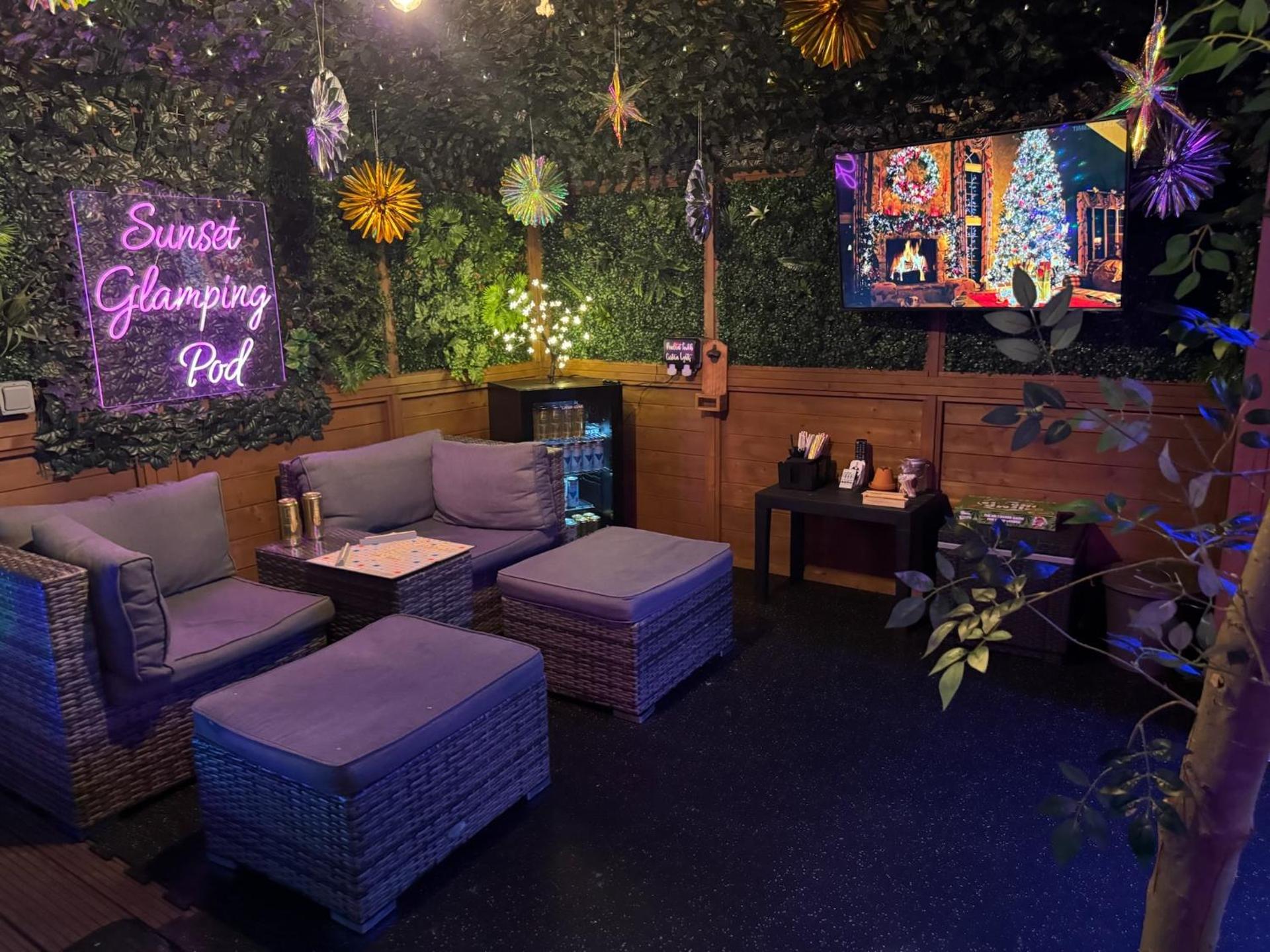 FINN VILLAGE - Loch Lomond Sunset Glamping Pod - Private Ofuro HOT TUB