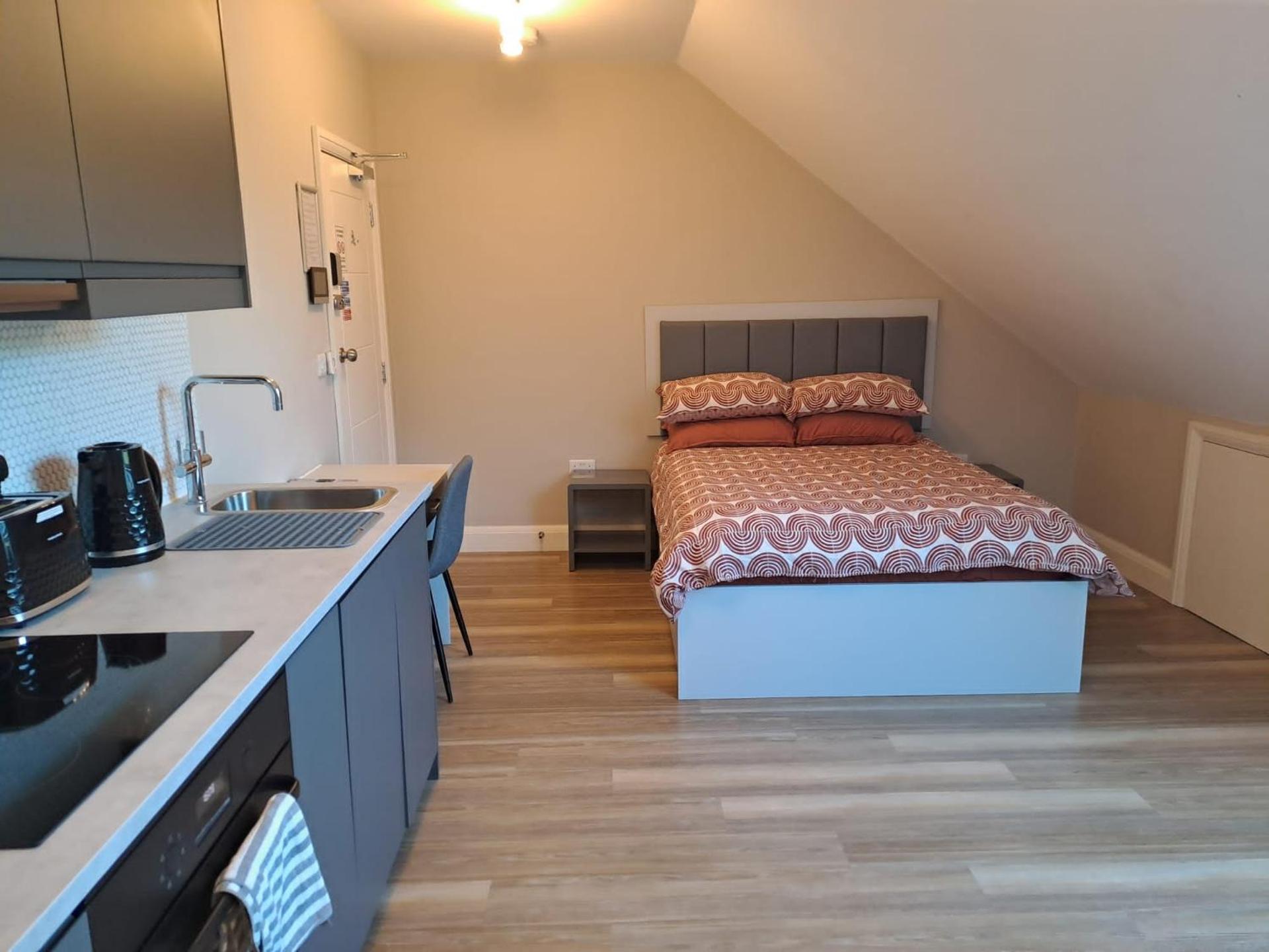 Sands House - luxury modern studios with secure parking in Epsom, Surrey