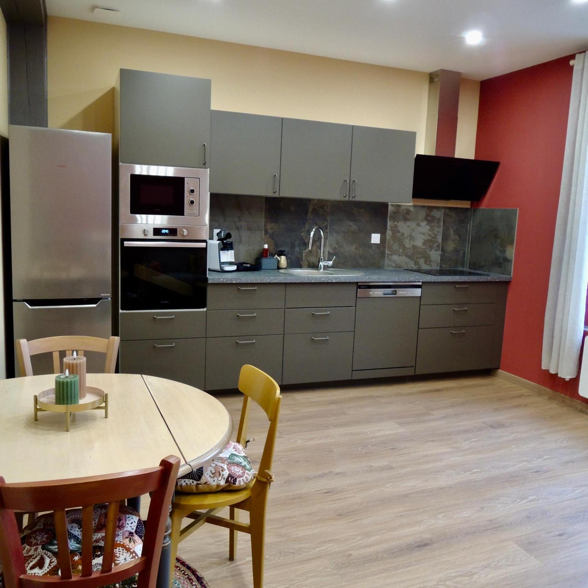 Kitchen or kitchenette