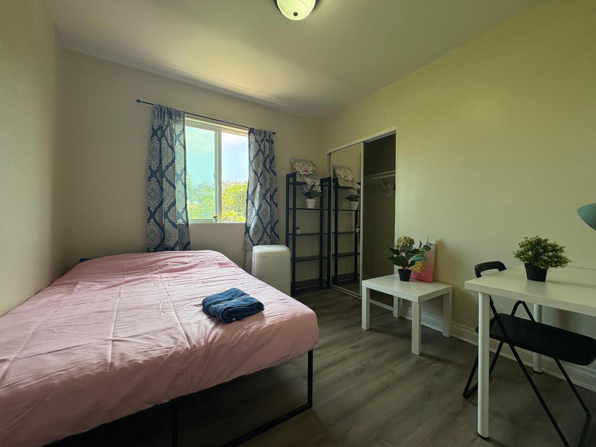 Blue Private Room near BMO Stadium USC and K-Town