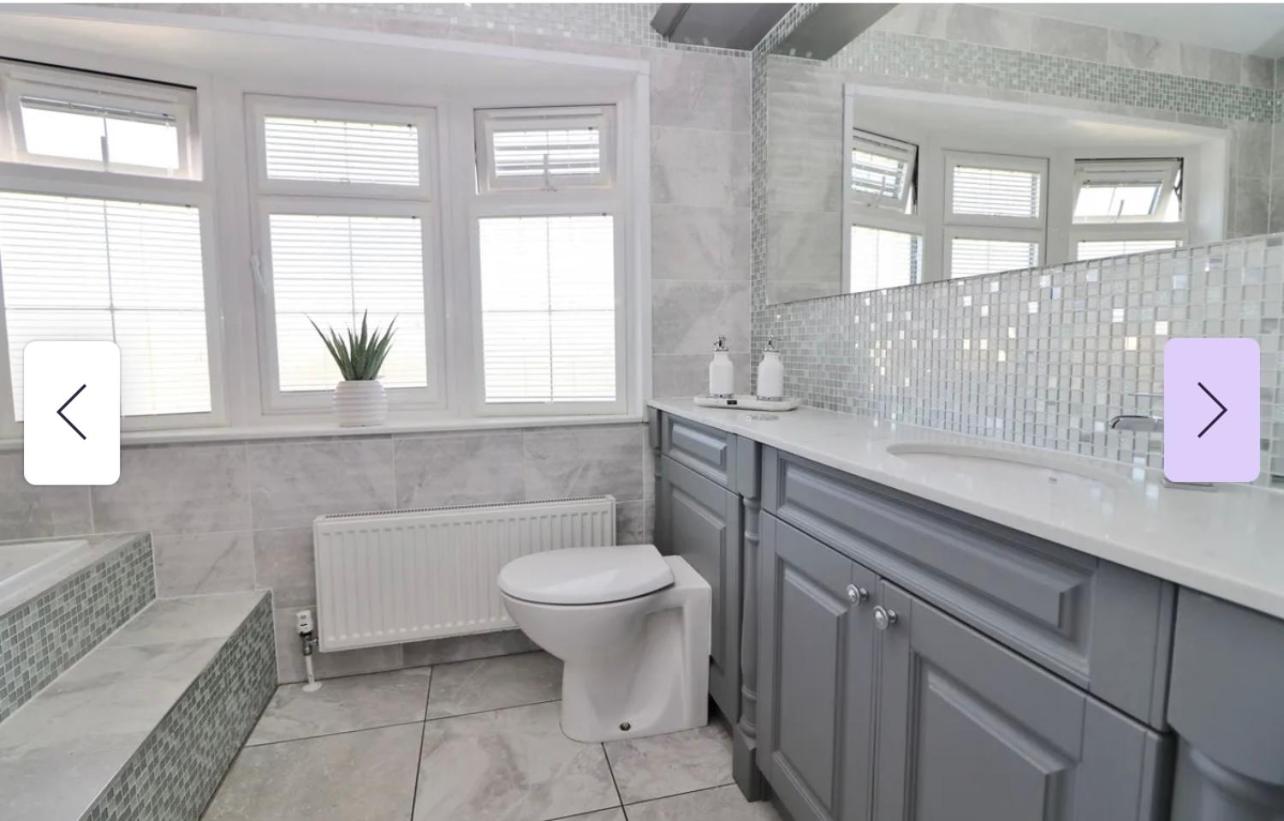 Luxury Lodge Escapes Unwind With Hot Tub