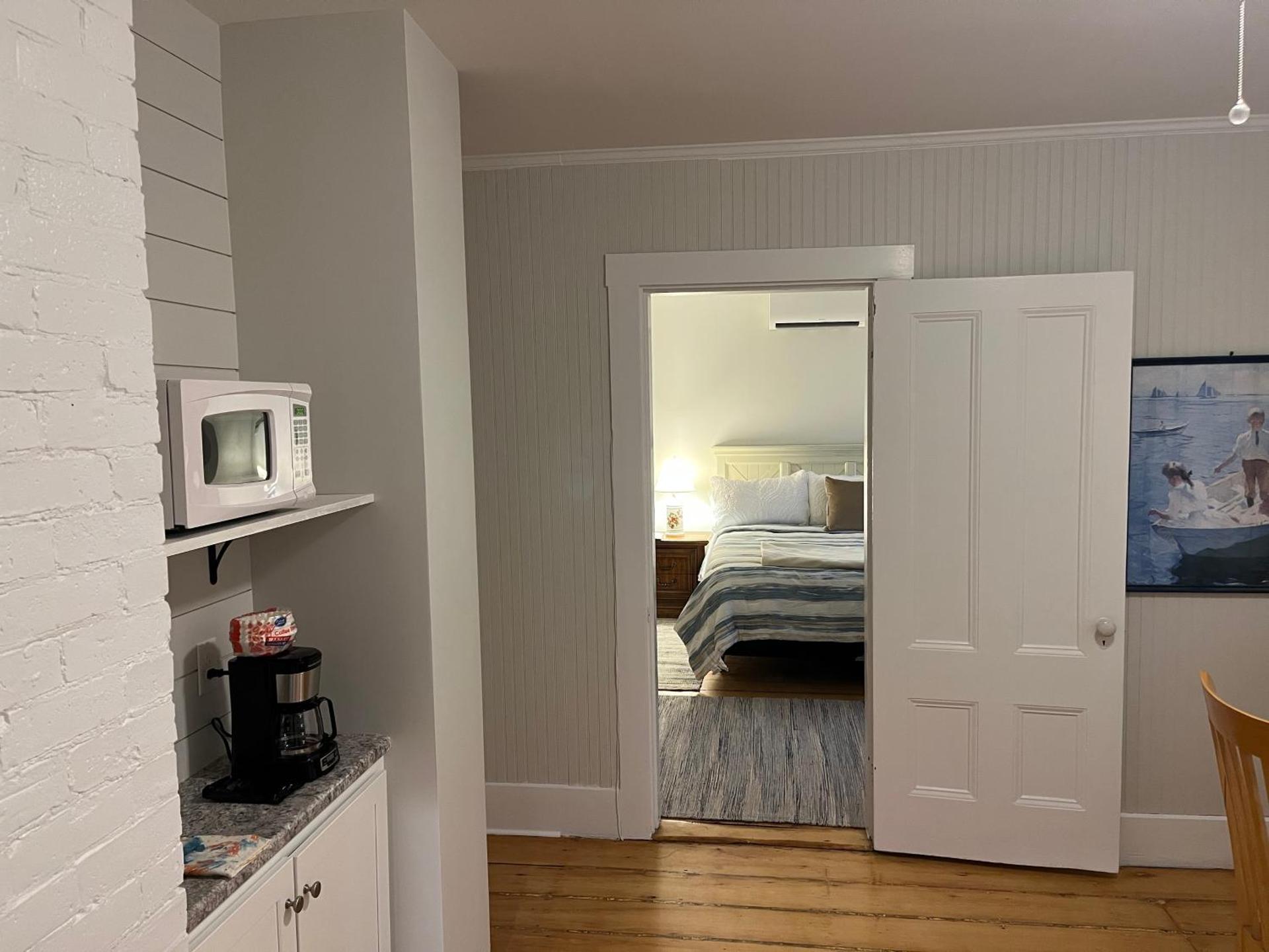 Spinneys Guesthouse & Beach Cottages