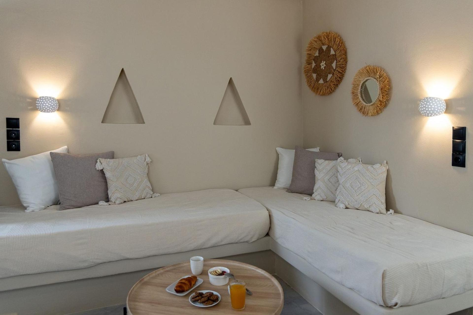 Noe Rooms In Center Of Tinos
