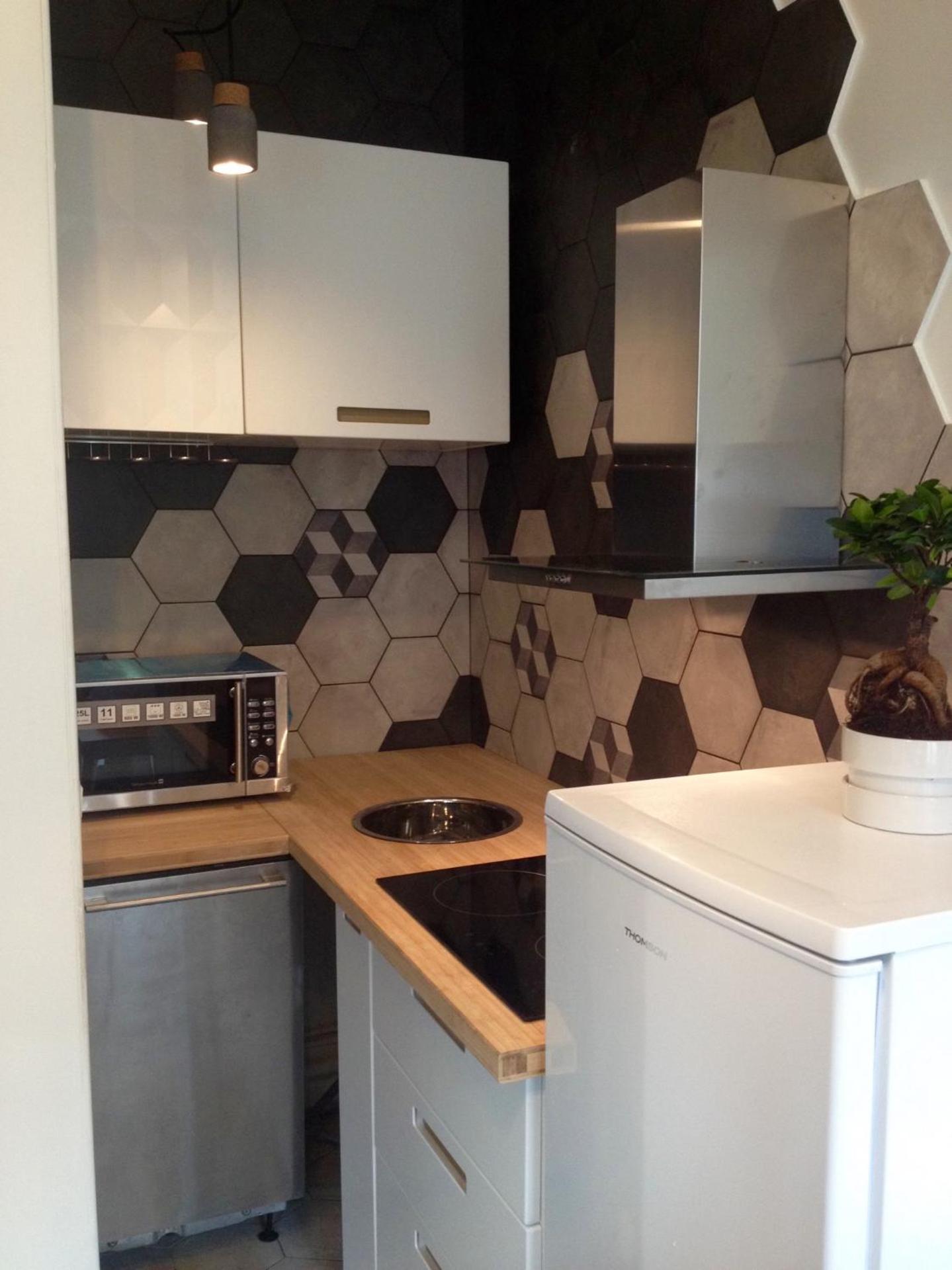 Kitchen or kitchenette