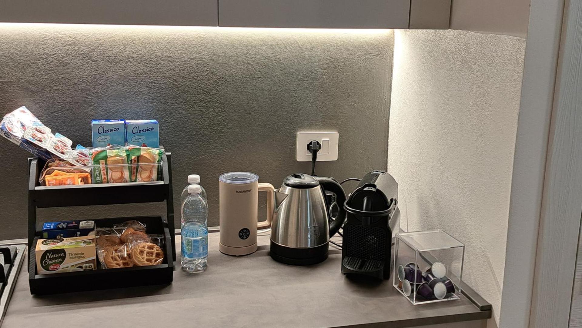 Coffee/tea facilities