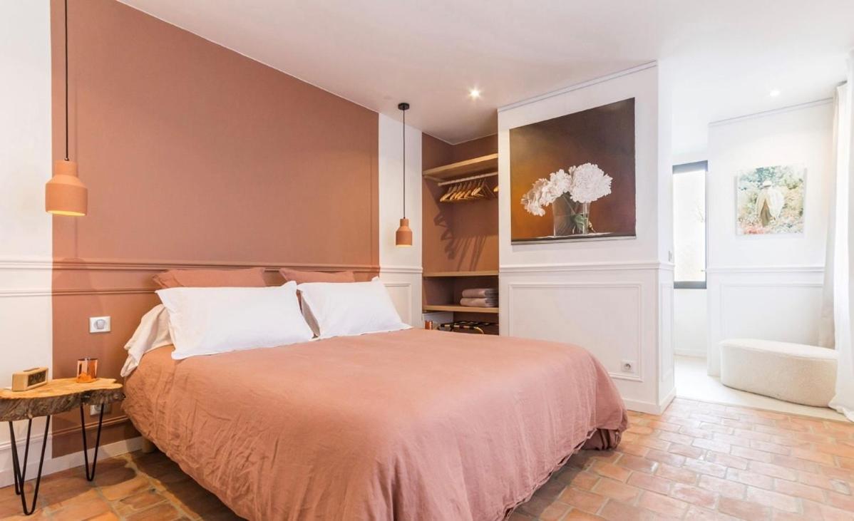 La Petite Maison de Giverny - Chambres privées - Gîte 5 étoiles au Cœur du village