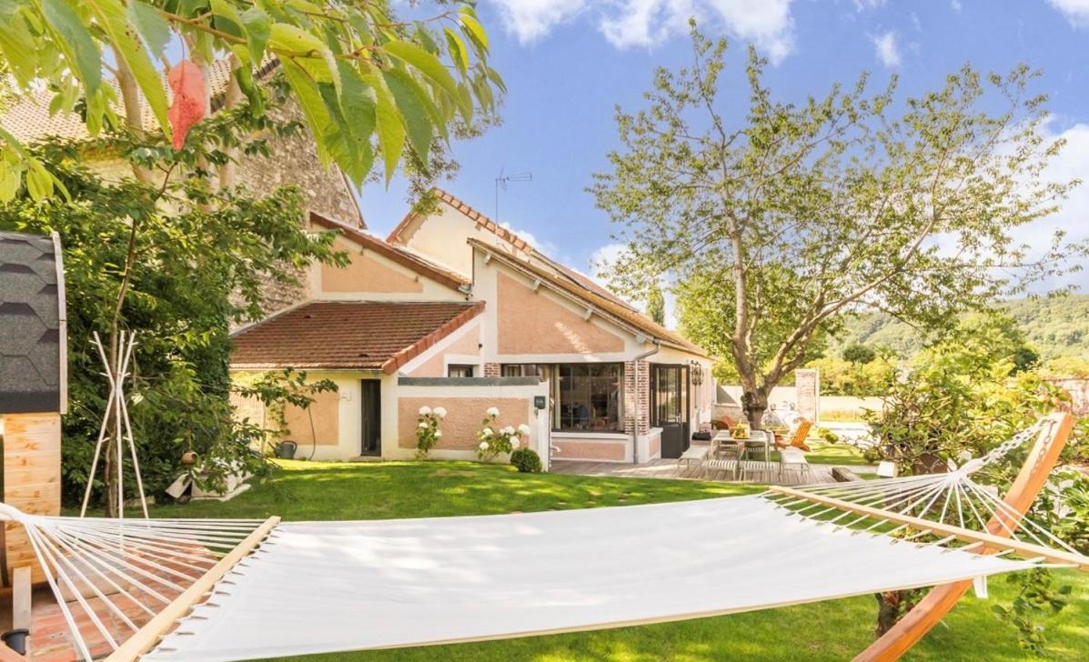 La Petite Maison de Giverny - Chambres privées - Gîte 5 étoiles au Cœur du village