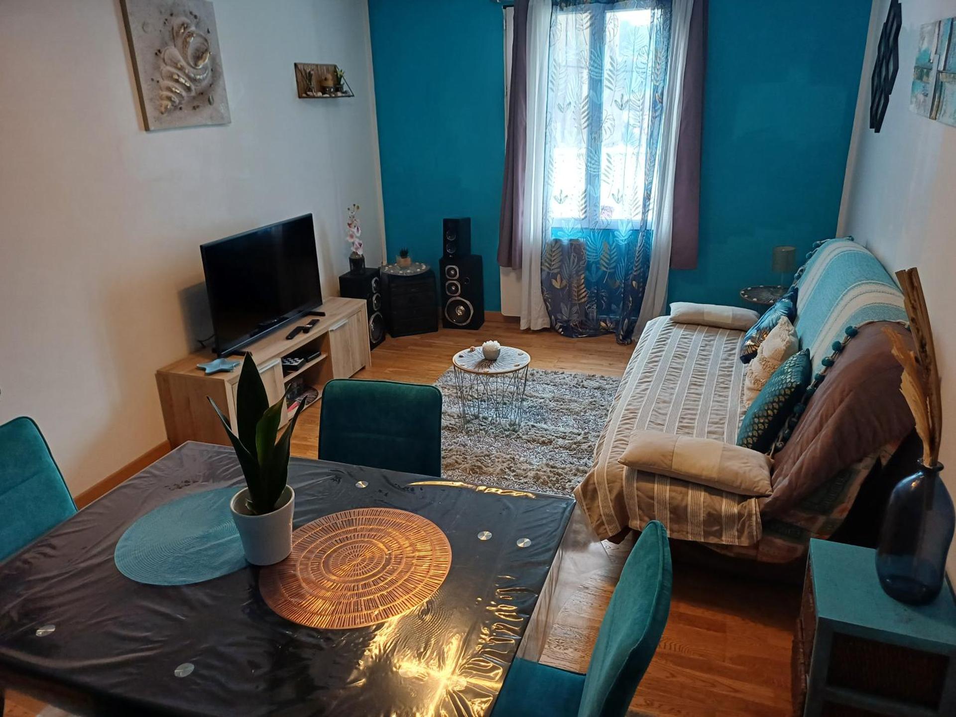 Appartement au coeur de Cours La Ville