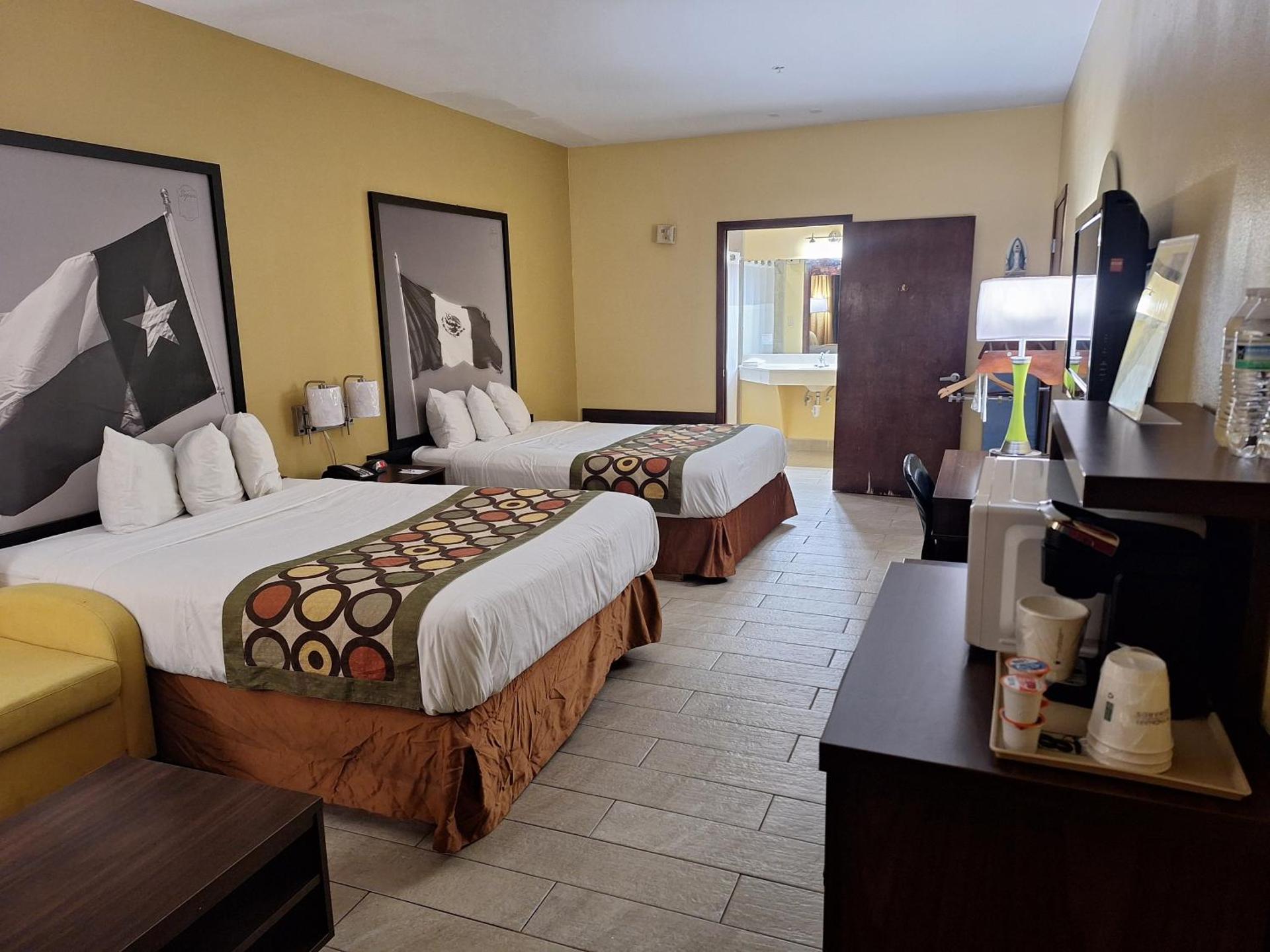 Queen Room with Two Queen Beds with Sofa Bed and Roll-In Shower - Mobility Accessible/Non-Smoking