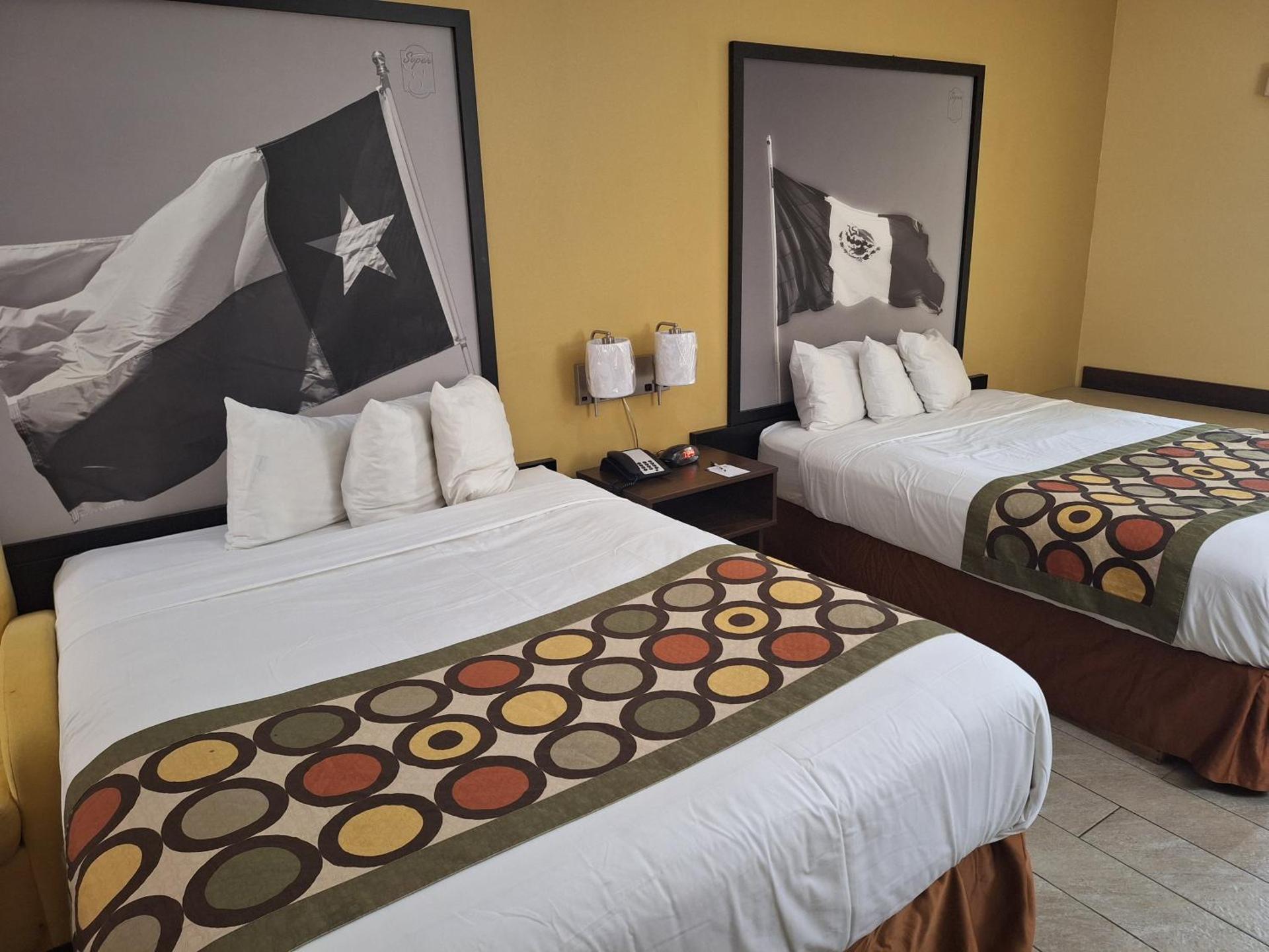 Queen Room with Two Queen Beds with Sofa Bed and Roll-In Shower - Mobility Accessible/Non-Smoking