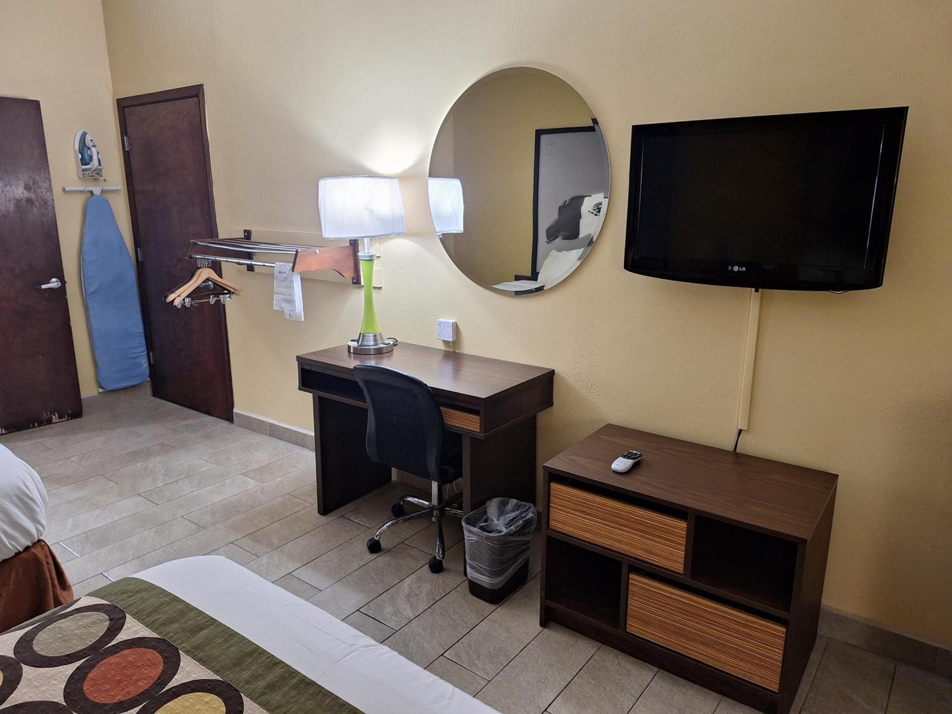 Queen Room with Two Queen Beds with Sofa Bed and Roll-In Shower - Mobility Accessible/Non-Smoking