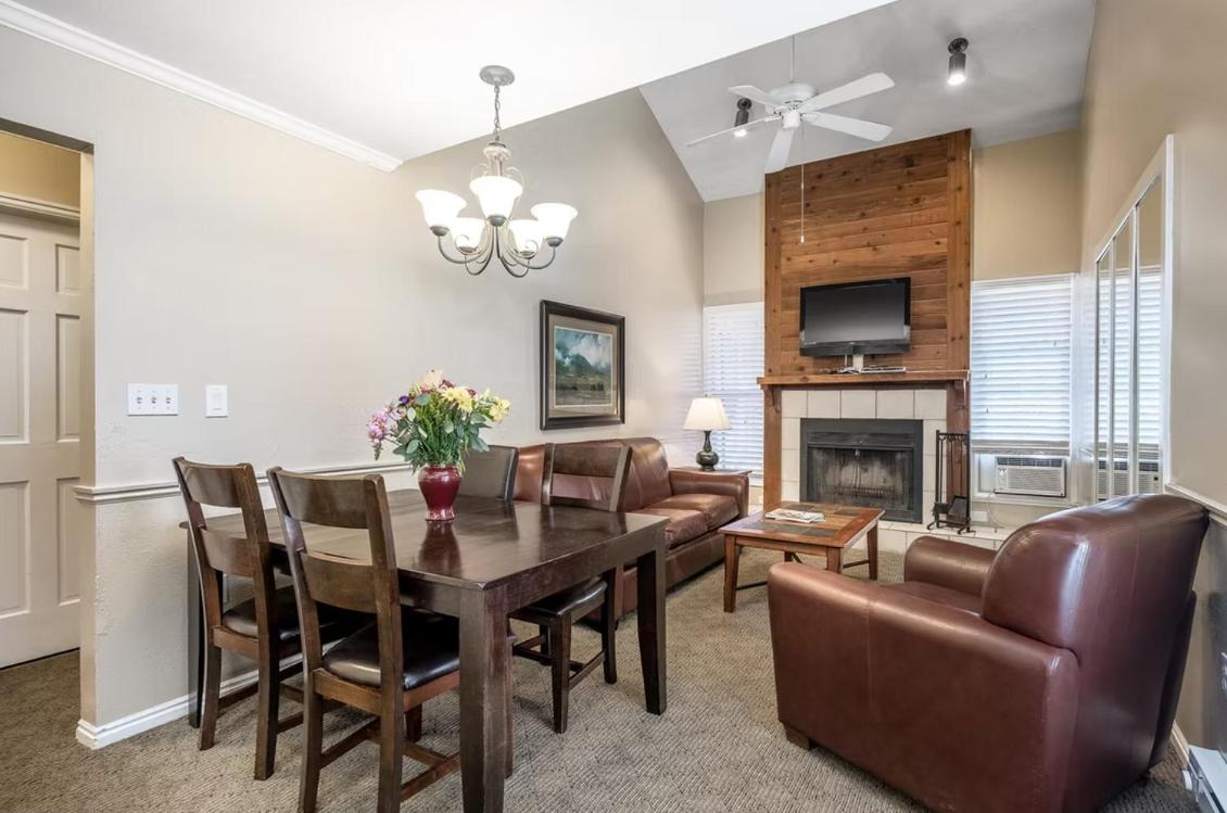 Sweetwater Lift Lodge