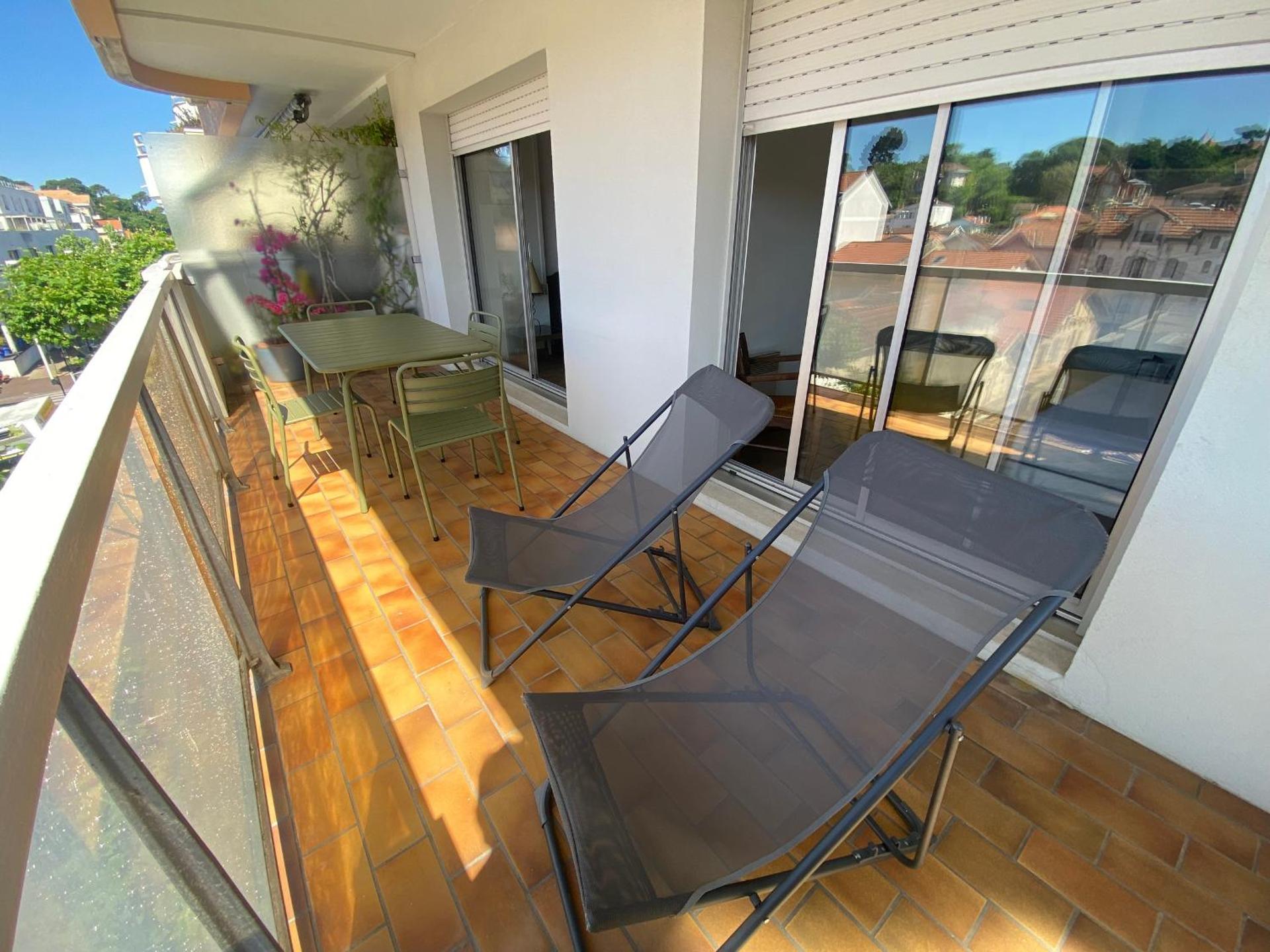 Appartement T2 avec terrasse, WiFi et parking au centre-ville d'Arcachon - FR-1-374-188