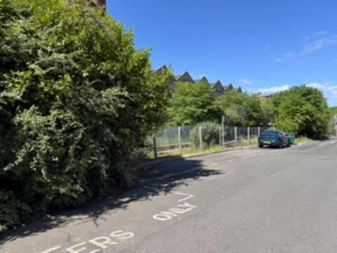 New Town Retreat by Leath Walk- Free parking