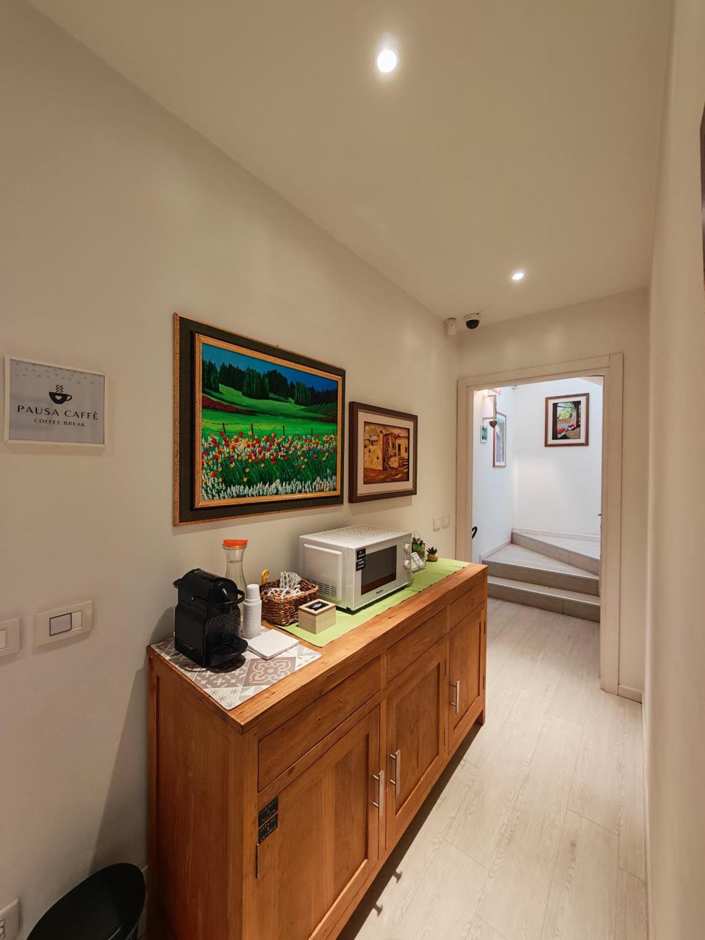 Coffee/tea facilities