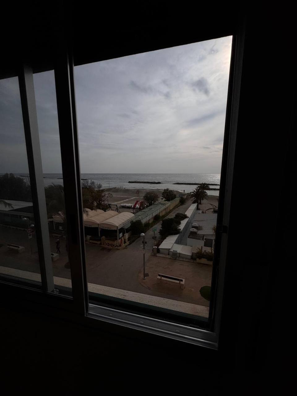 Triple Room with Sea View