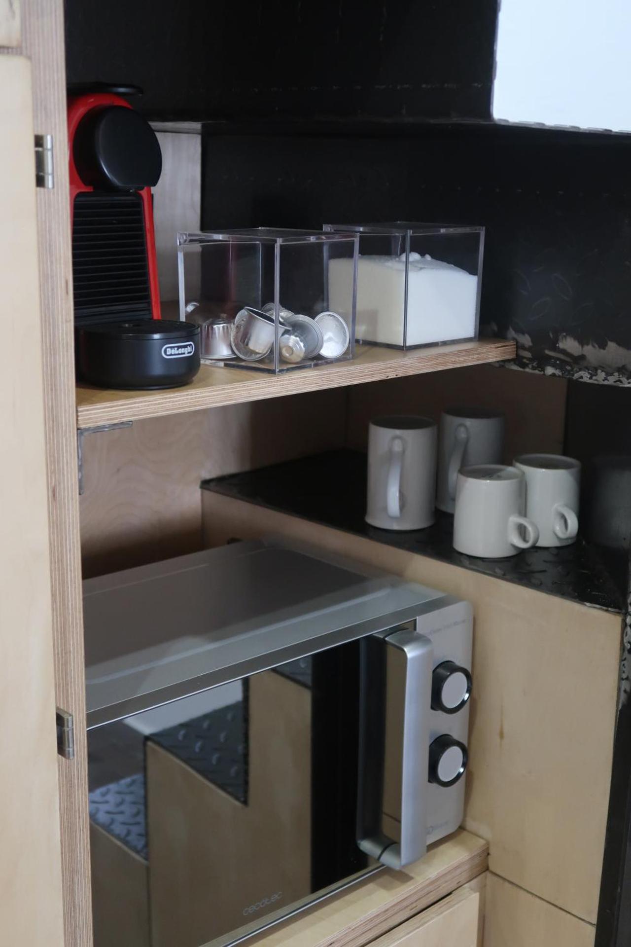 Coffee/tea facilities