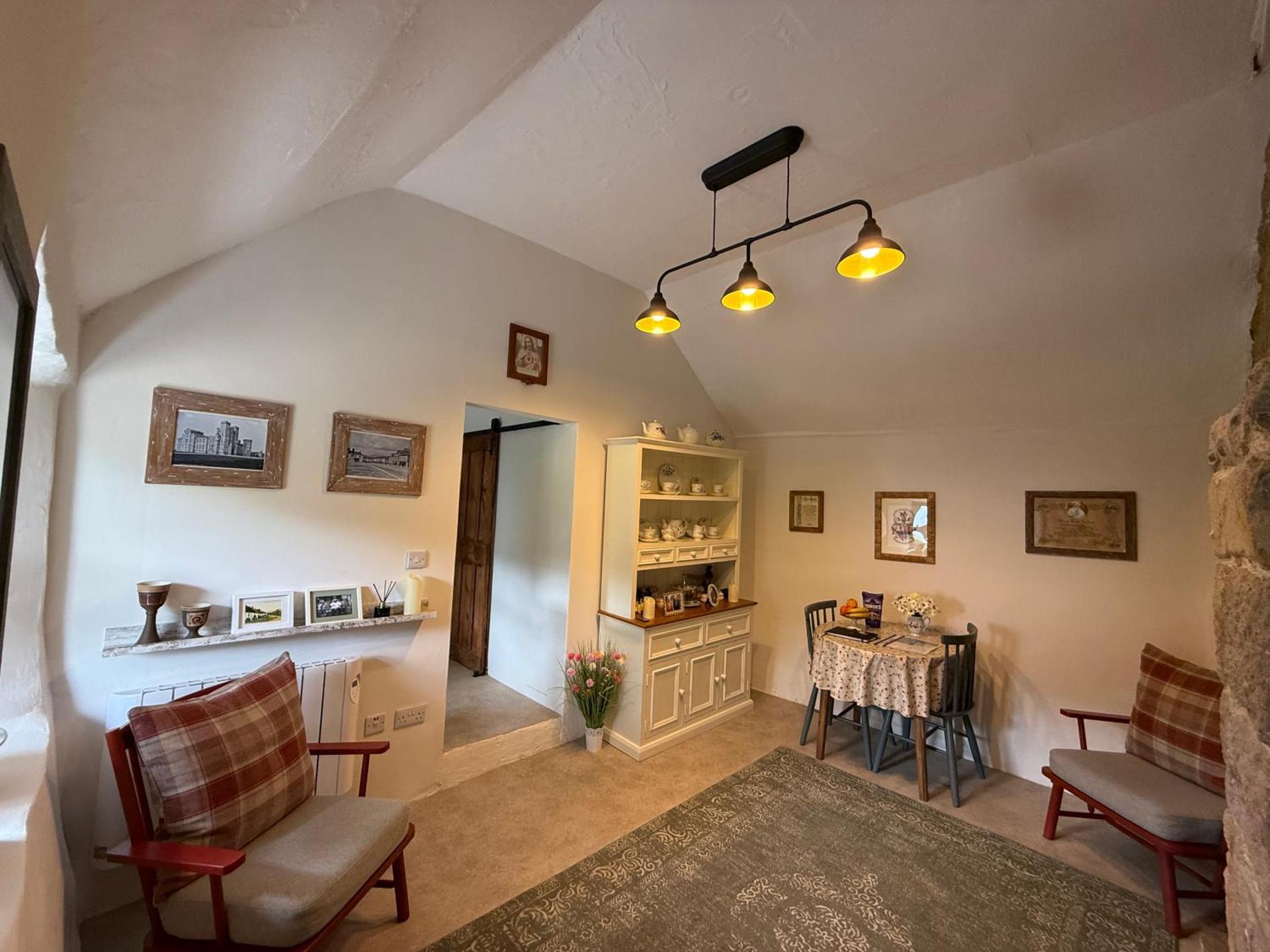 Murphys Thatched Cottage