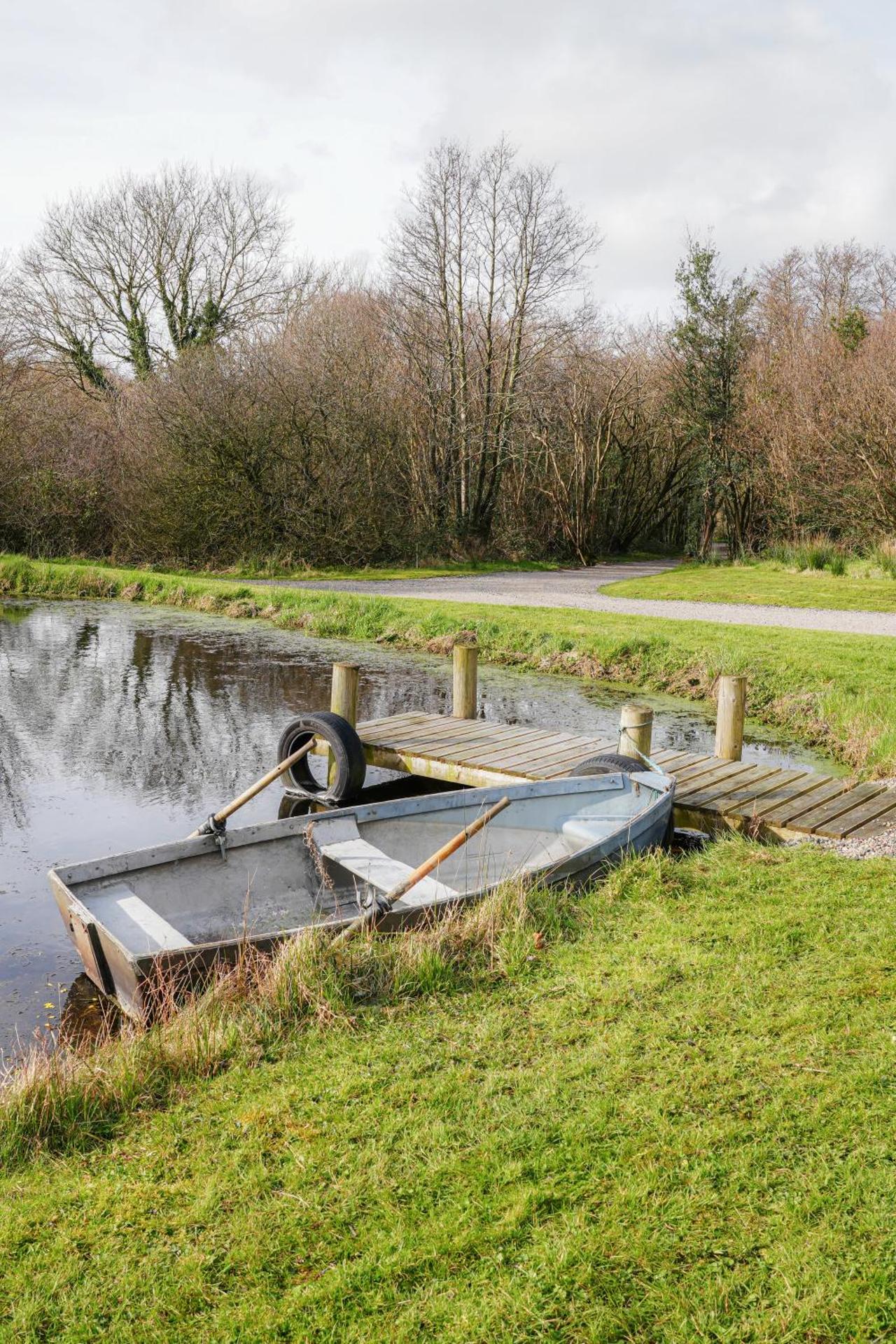 'Cosy Gem' Cabin Woodland Retreat Randalstown NI