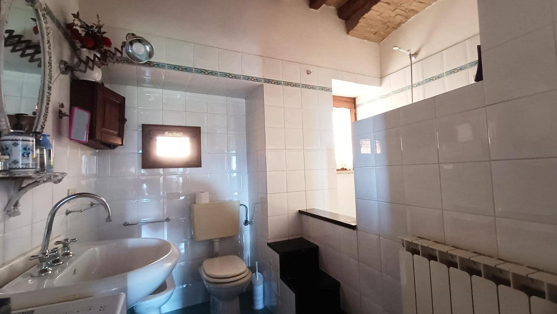 Centro Storico Perugia - Vista Su Assisi