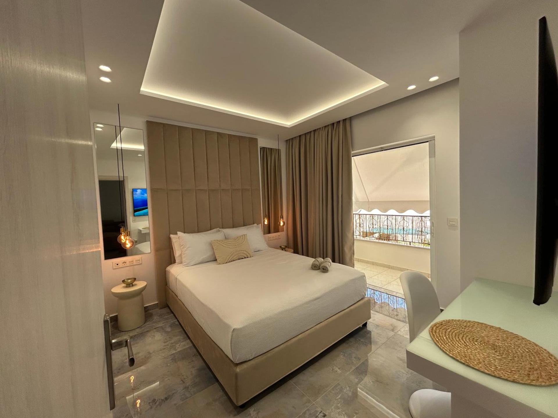 KLEOPATRA'S Luxury Suite