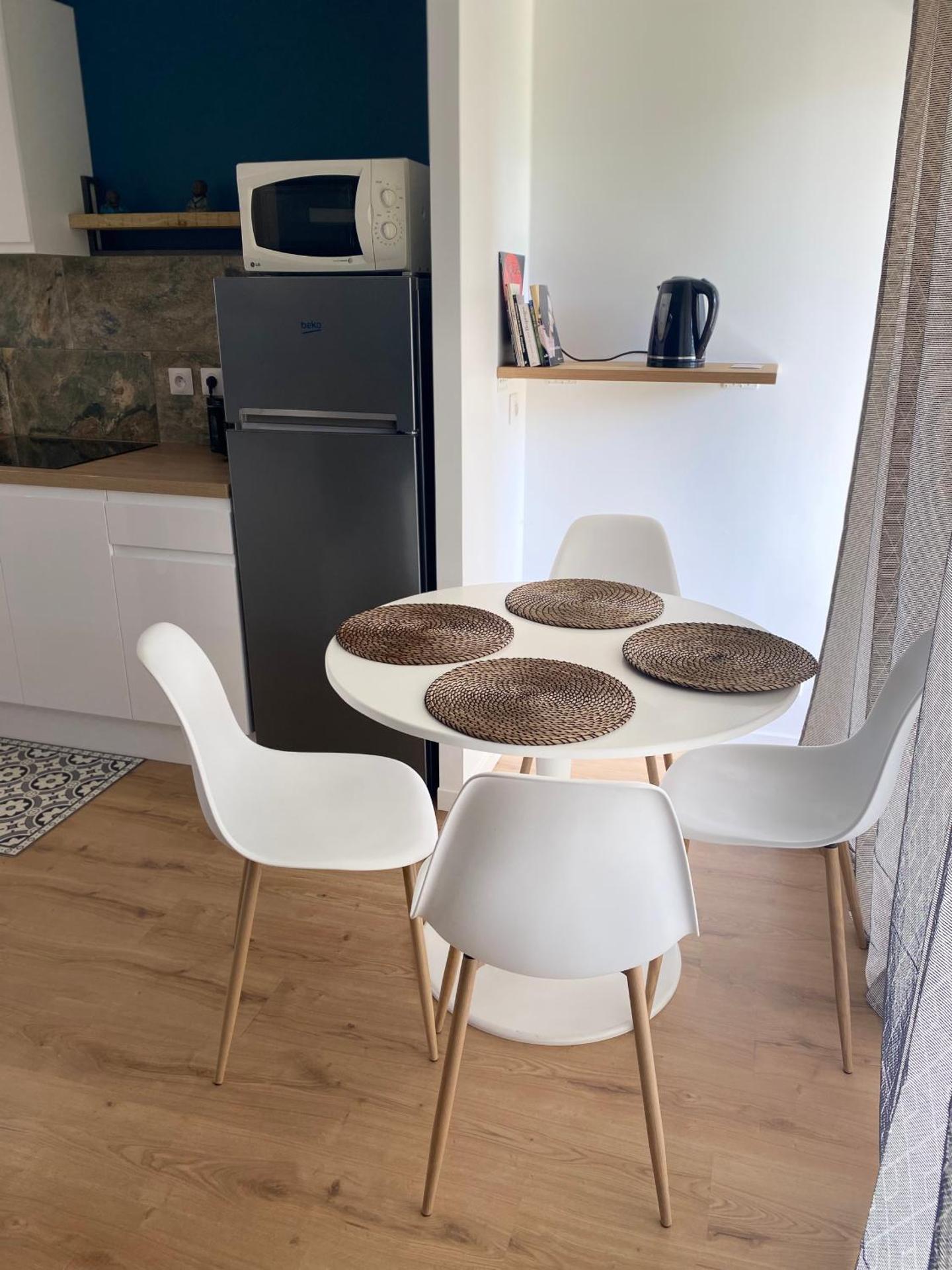 Appartement cosy avec piscine