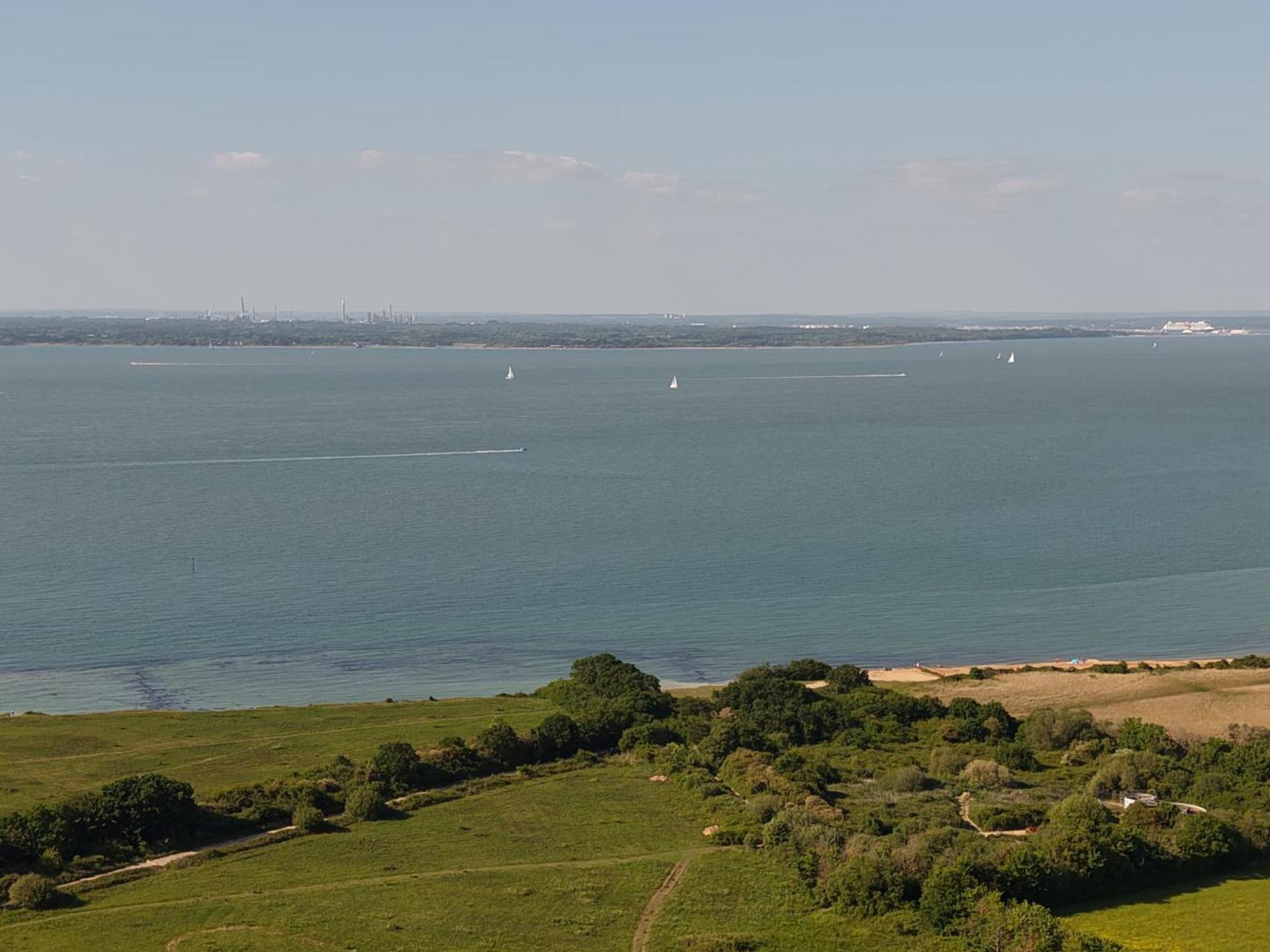 Sea view, Isle of White with decking, Thorness bay
