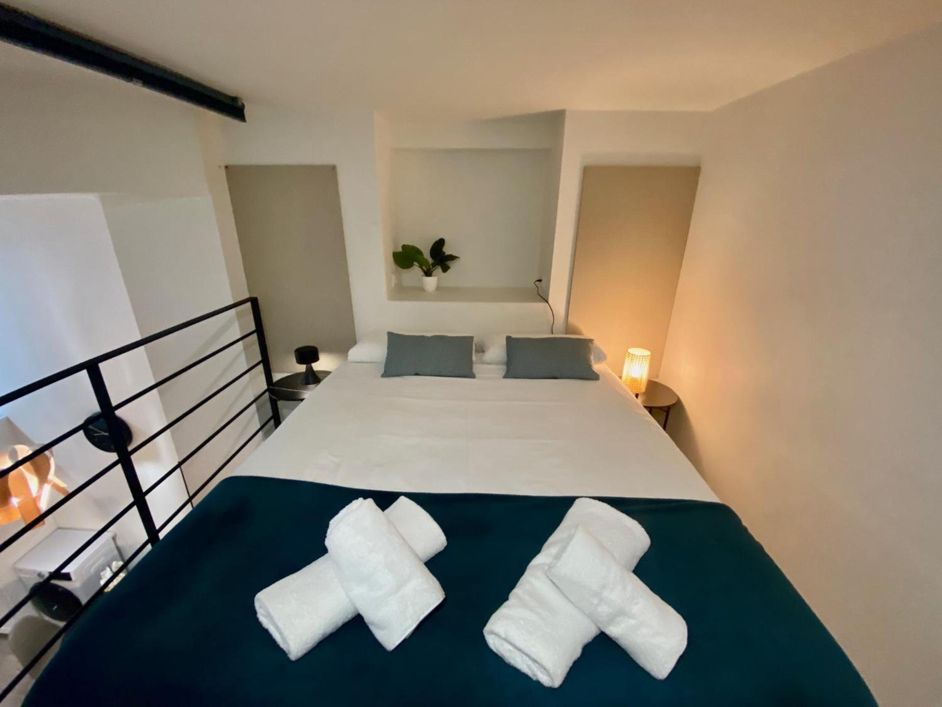 Duplex City of Arts & Science