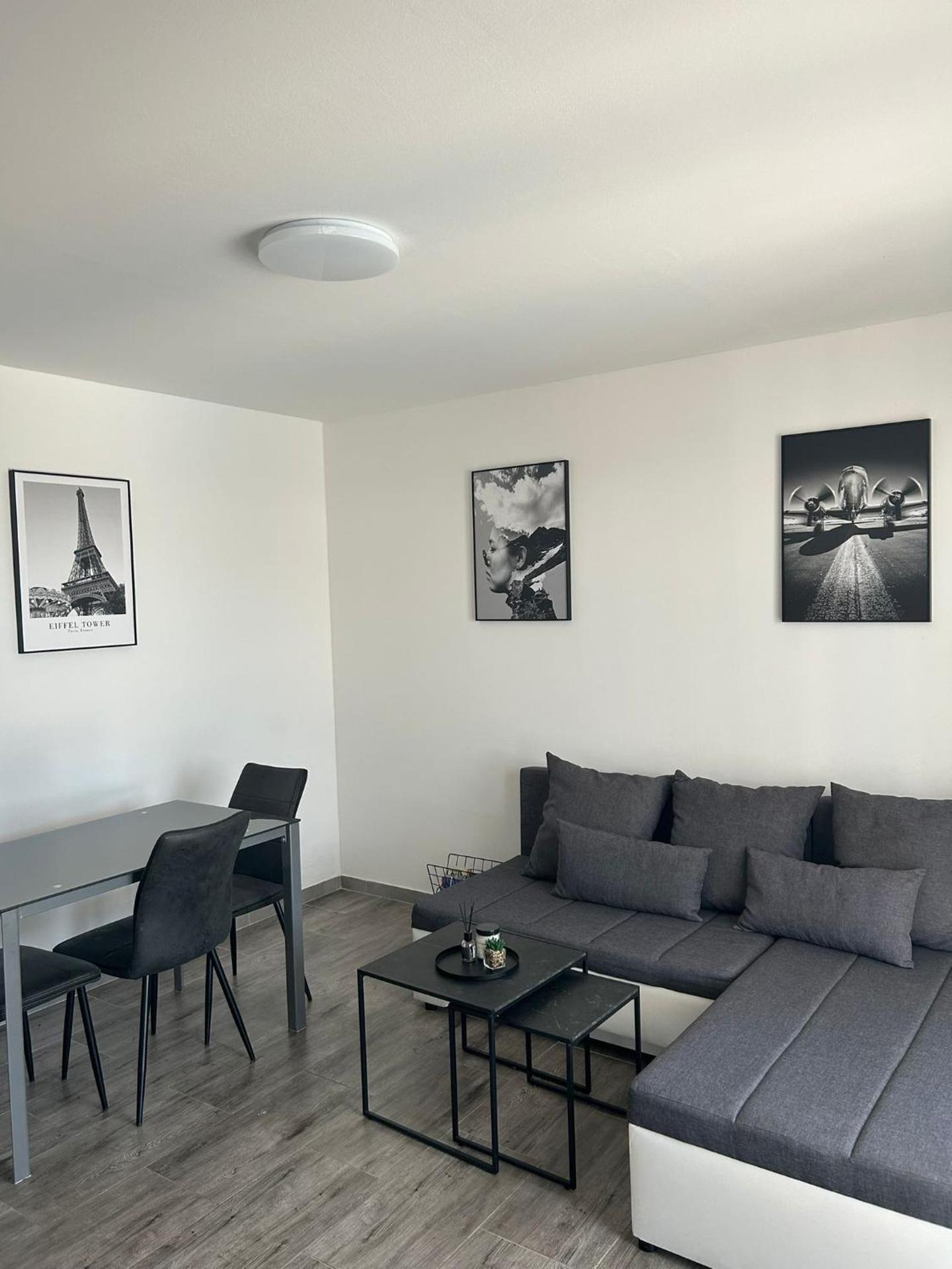 Apartment with Garden View