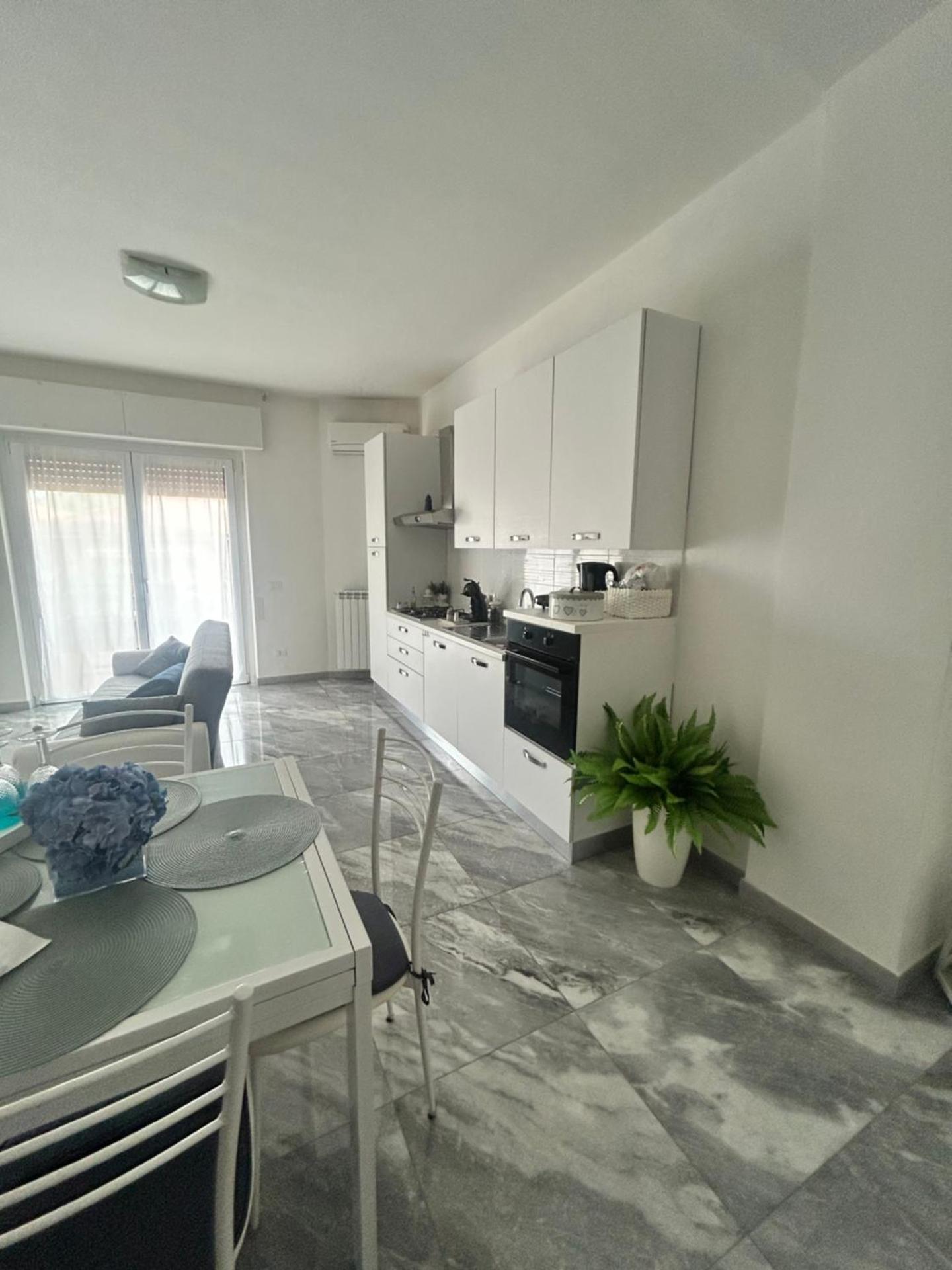 Arcola -La Spezia-cinque terre-Lerici