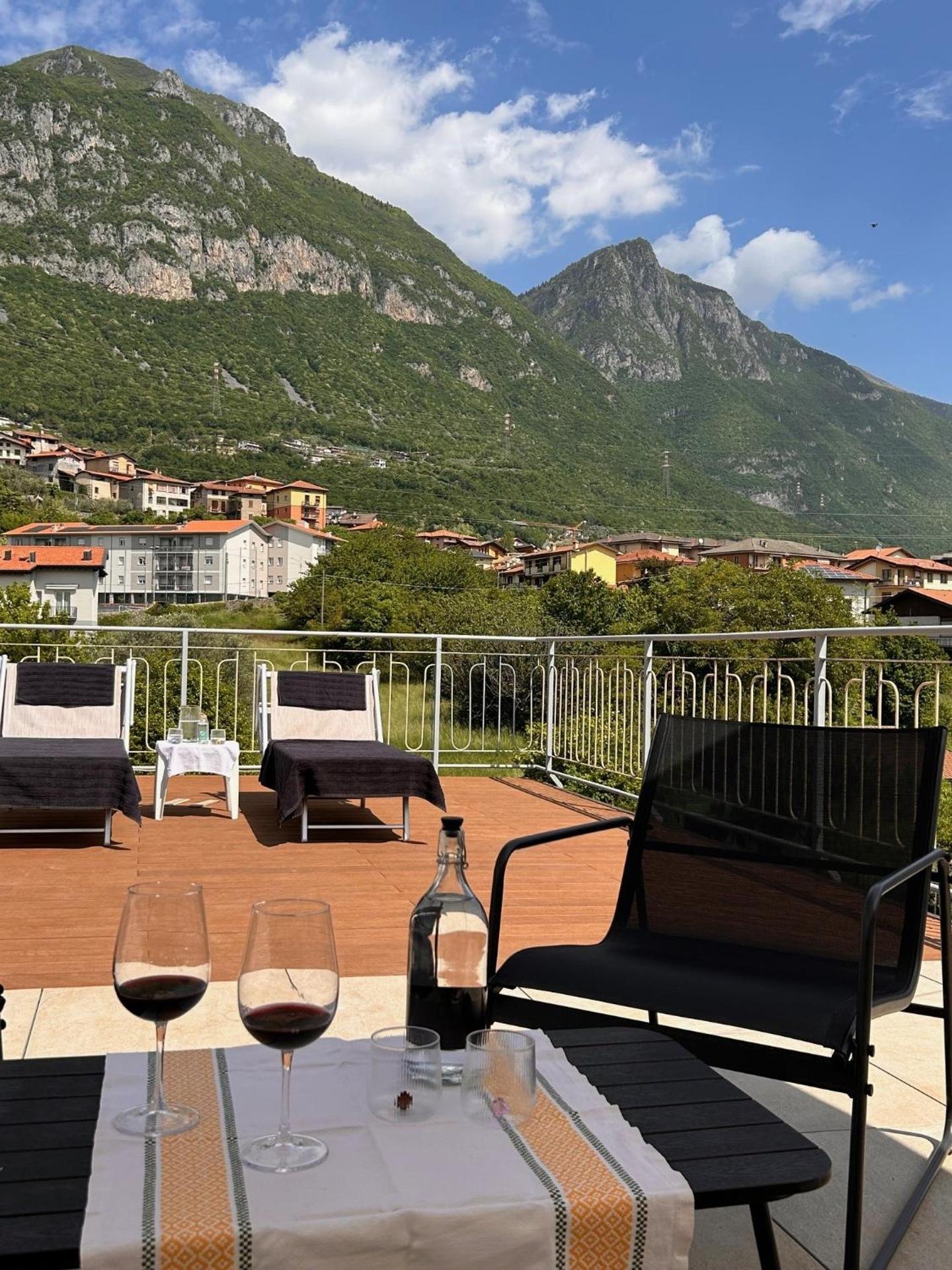 Top Stay - Lakes, Mountains, Valley & More