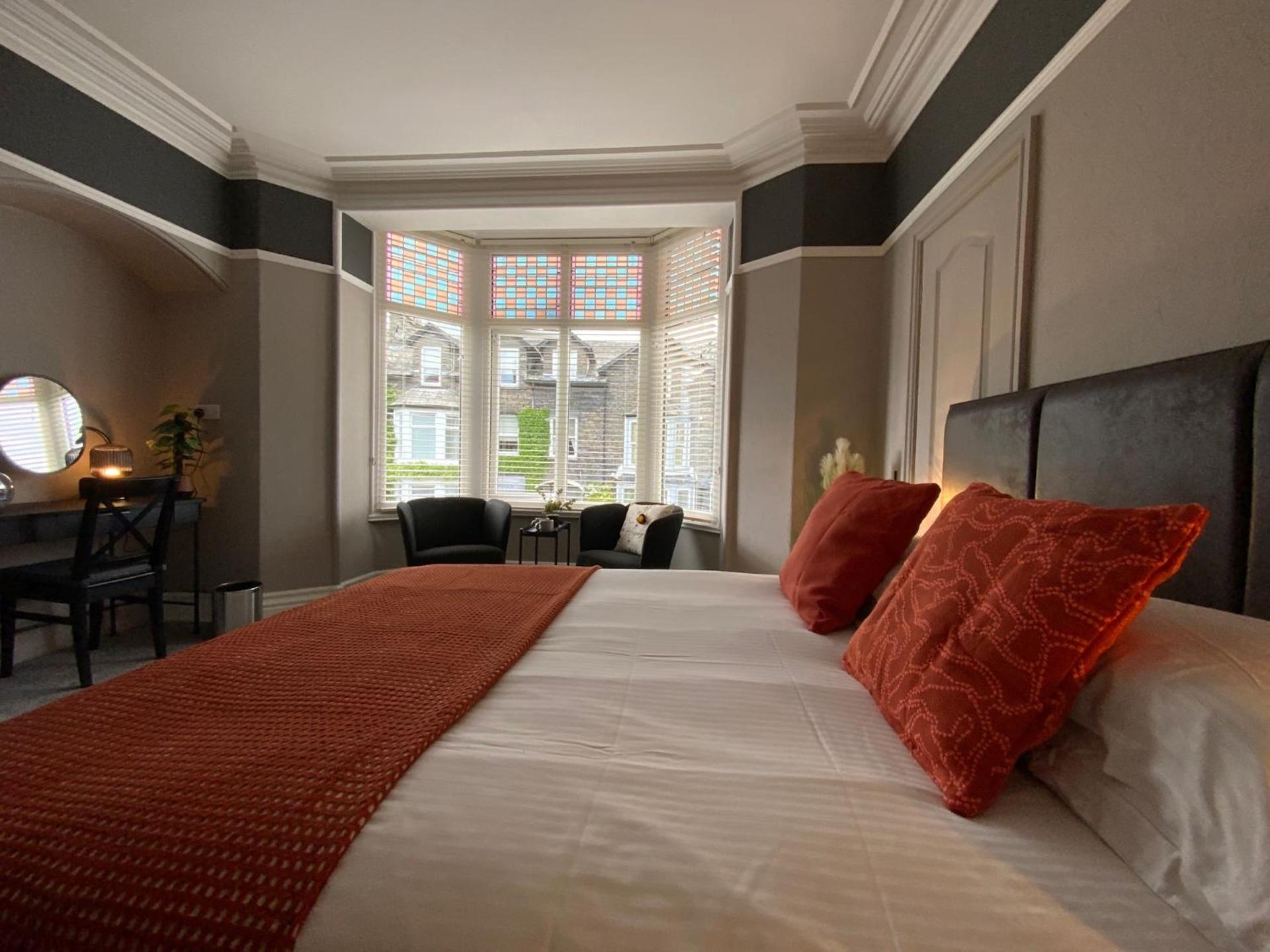 King Room with Mountain View