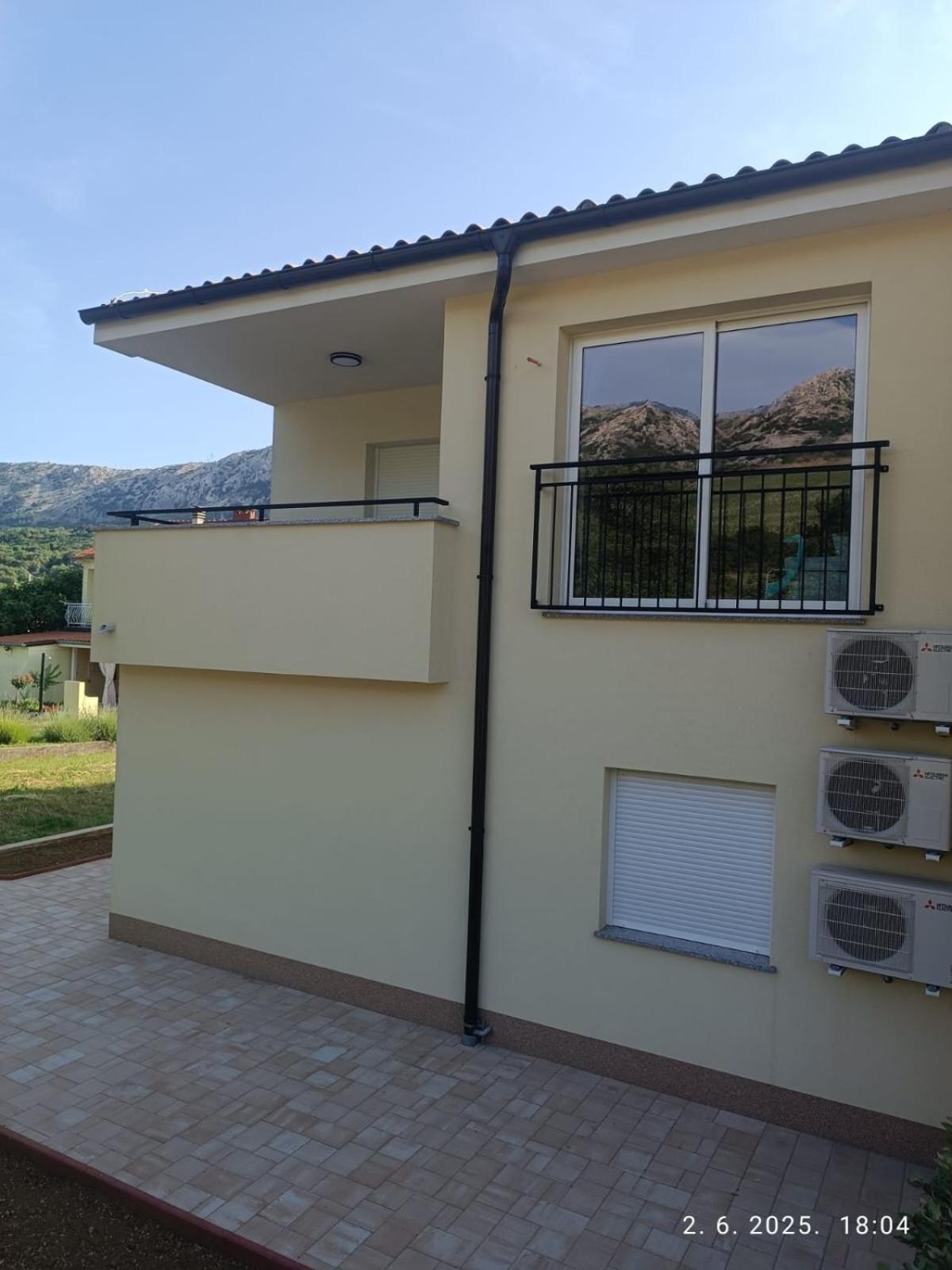 Apartments Ena & Leona