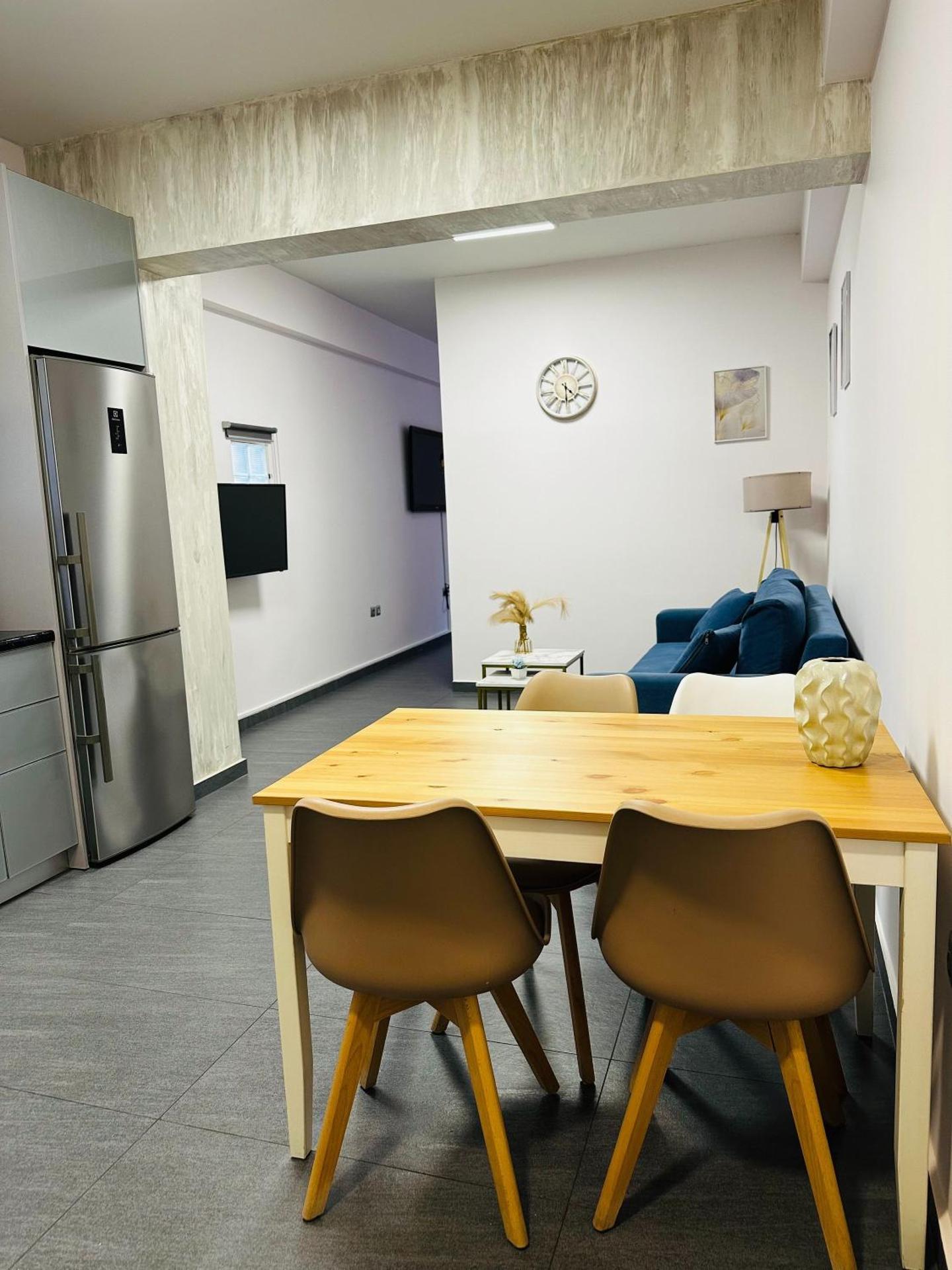 Ermou Downtown Suites by Athens Urban Retreat