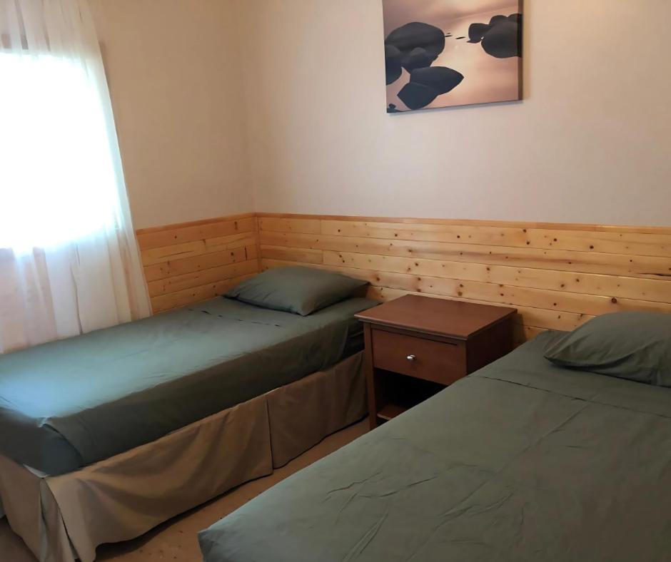 Sandy Shore Cottages Luxury Resort on Rice Lake