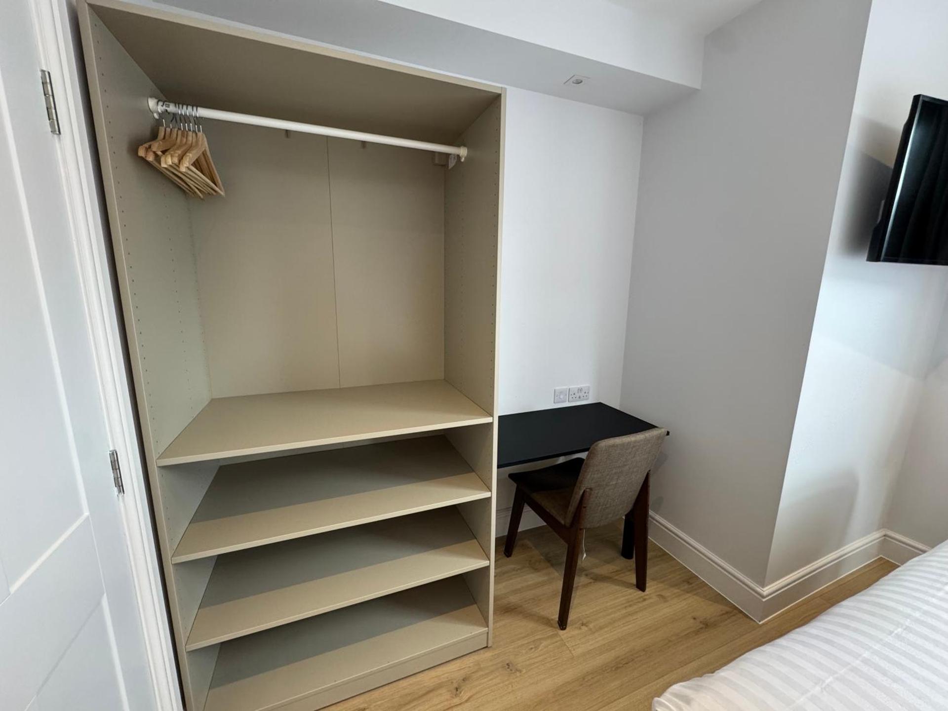 Brentwood Hotel & Apartments