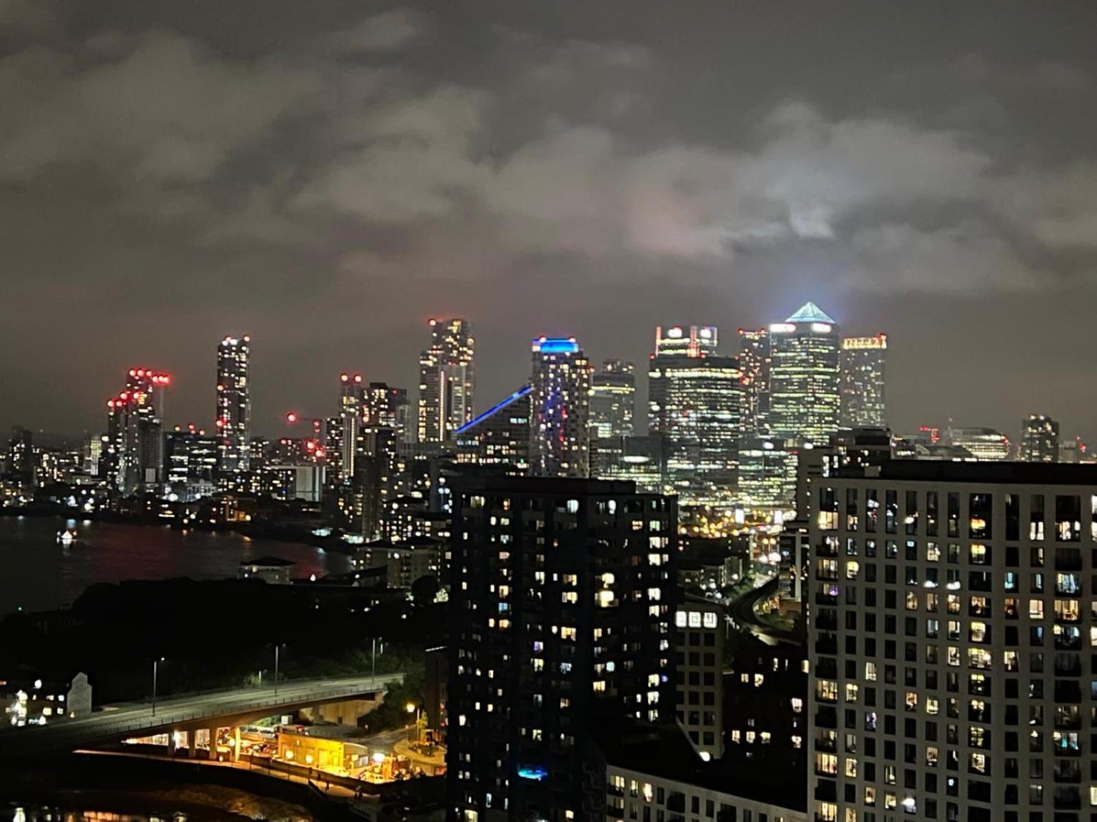 Luxe Penthouse with Free Parking