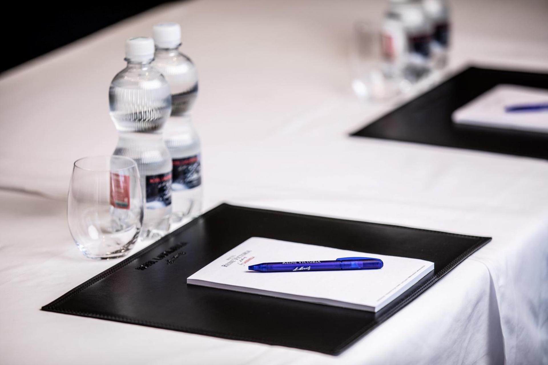 Meeting/conference room