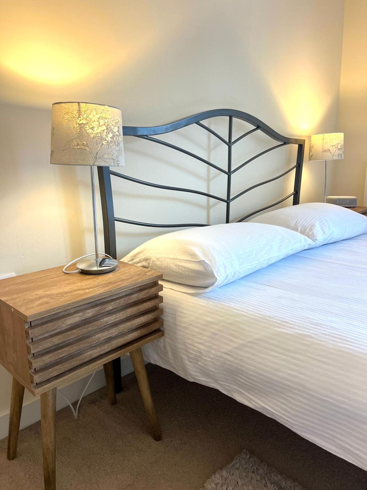 Spacious two bedrooms apartment for business and holiday