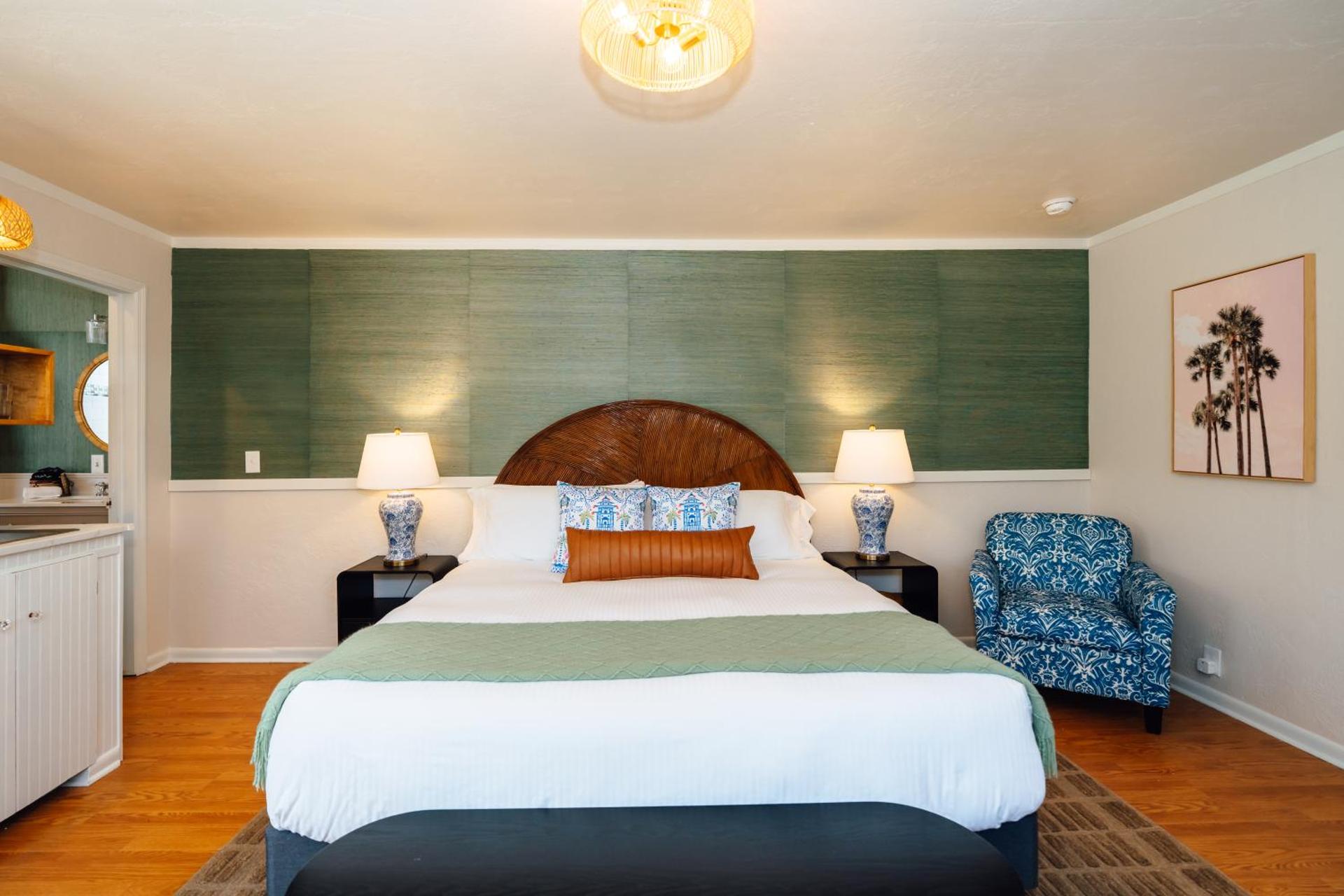 Swank Boutique Suites