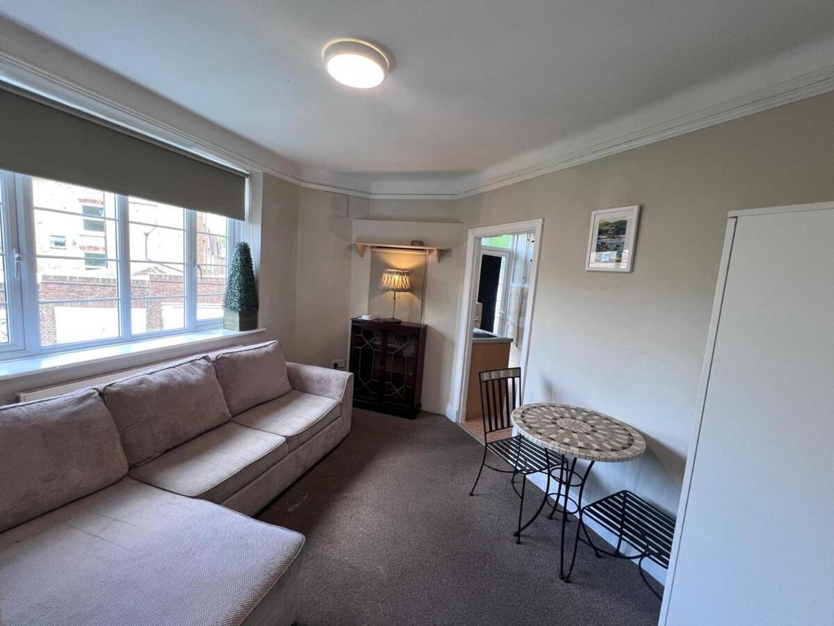 Cosy Elmhurst Studio Retreat