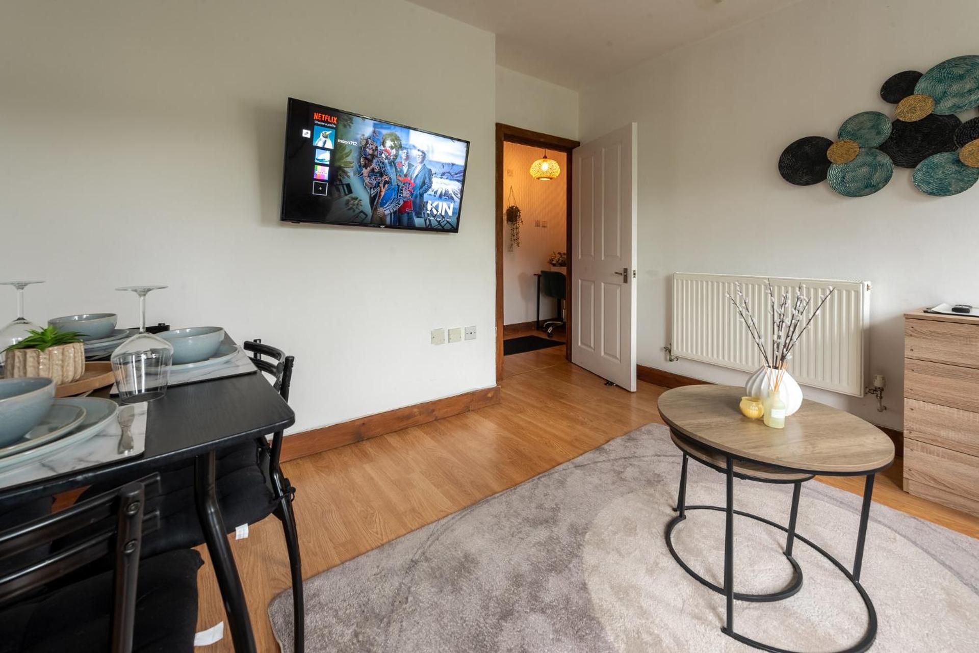 Communal lounge/ TV room