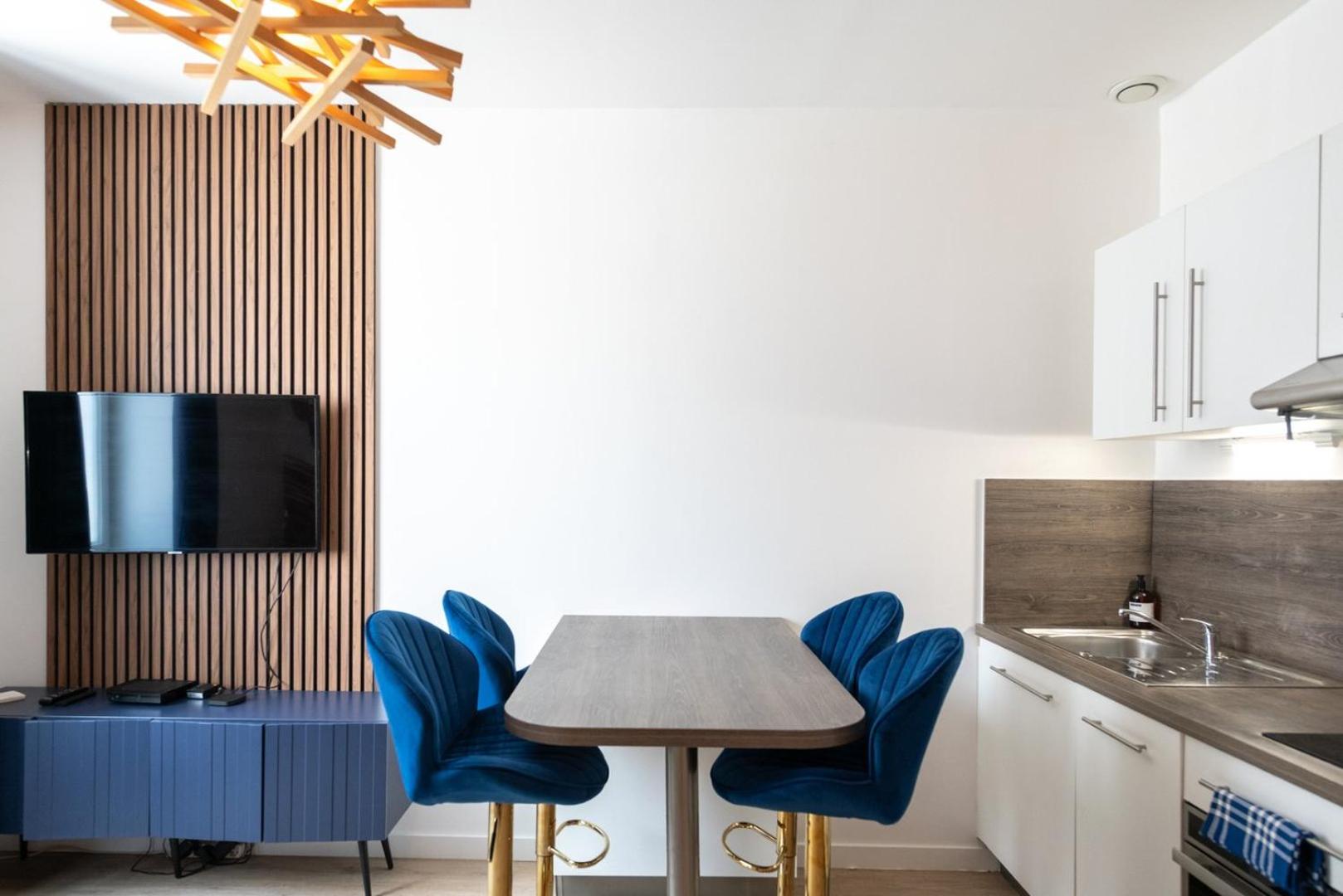 Le Hirvi - cocon zen et épuré à 10min Vieux Lyon