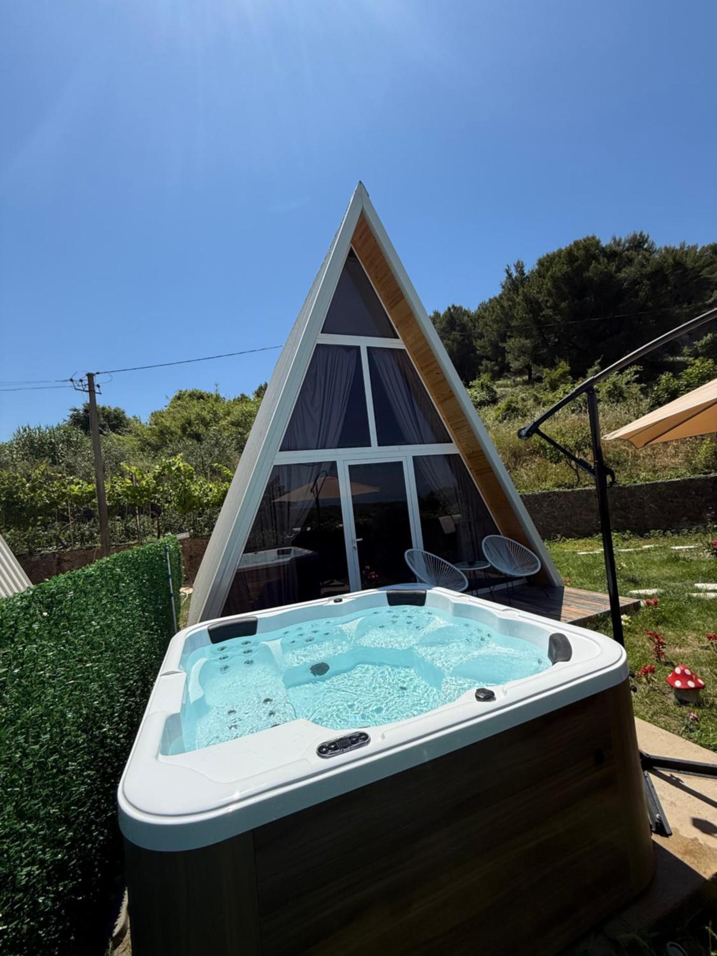 Alex's House Shirokë