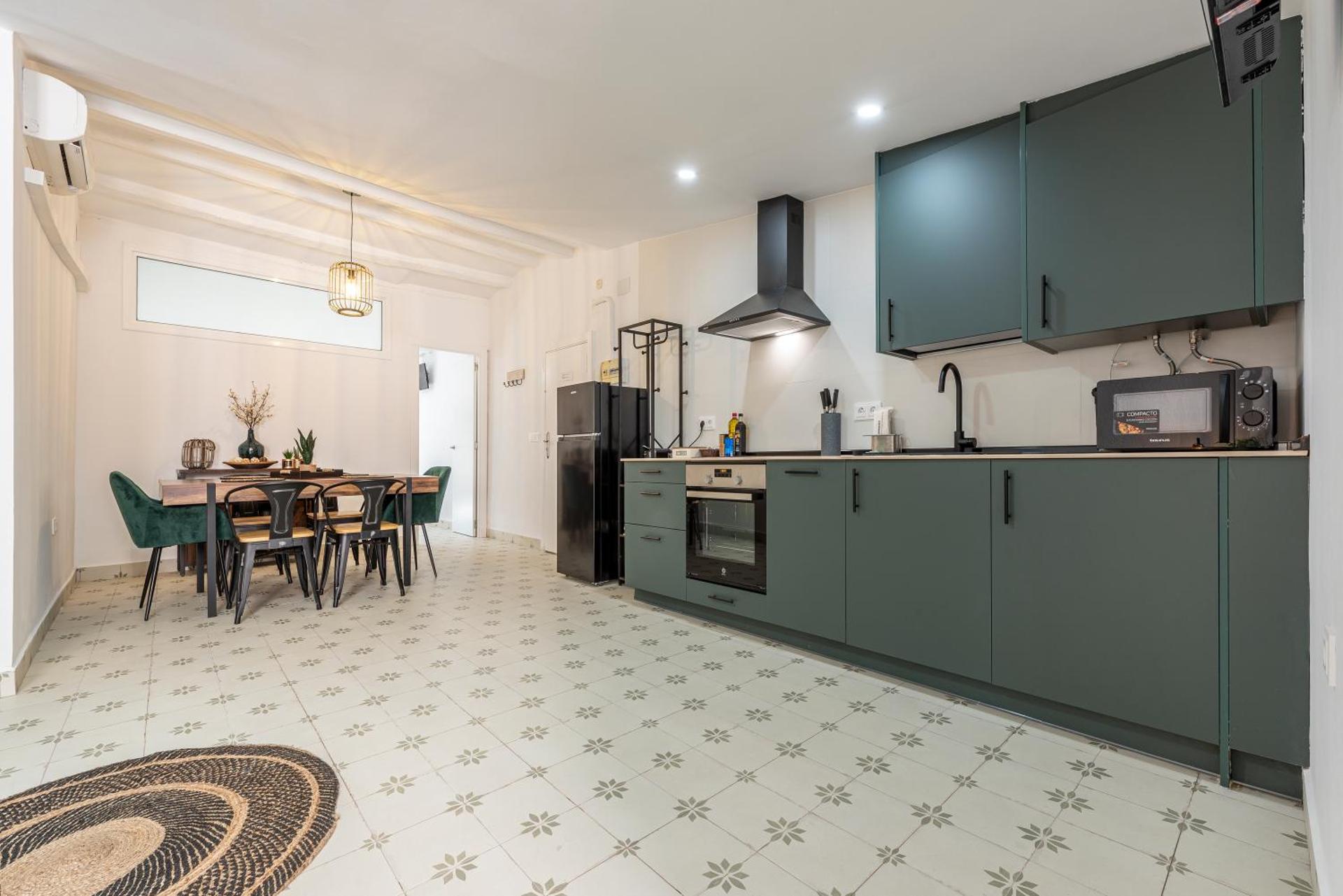 Kitchen or kitchenette