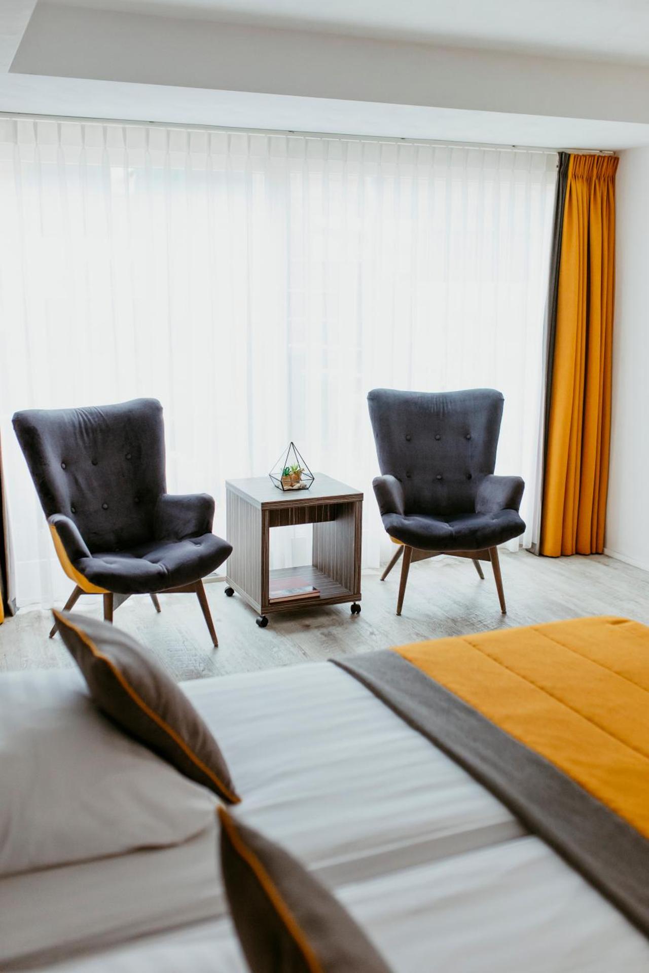 Comfort Room with Bath