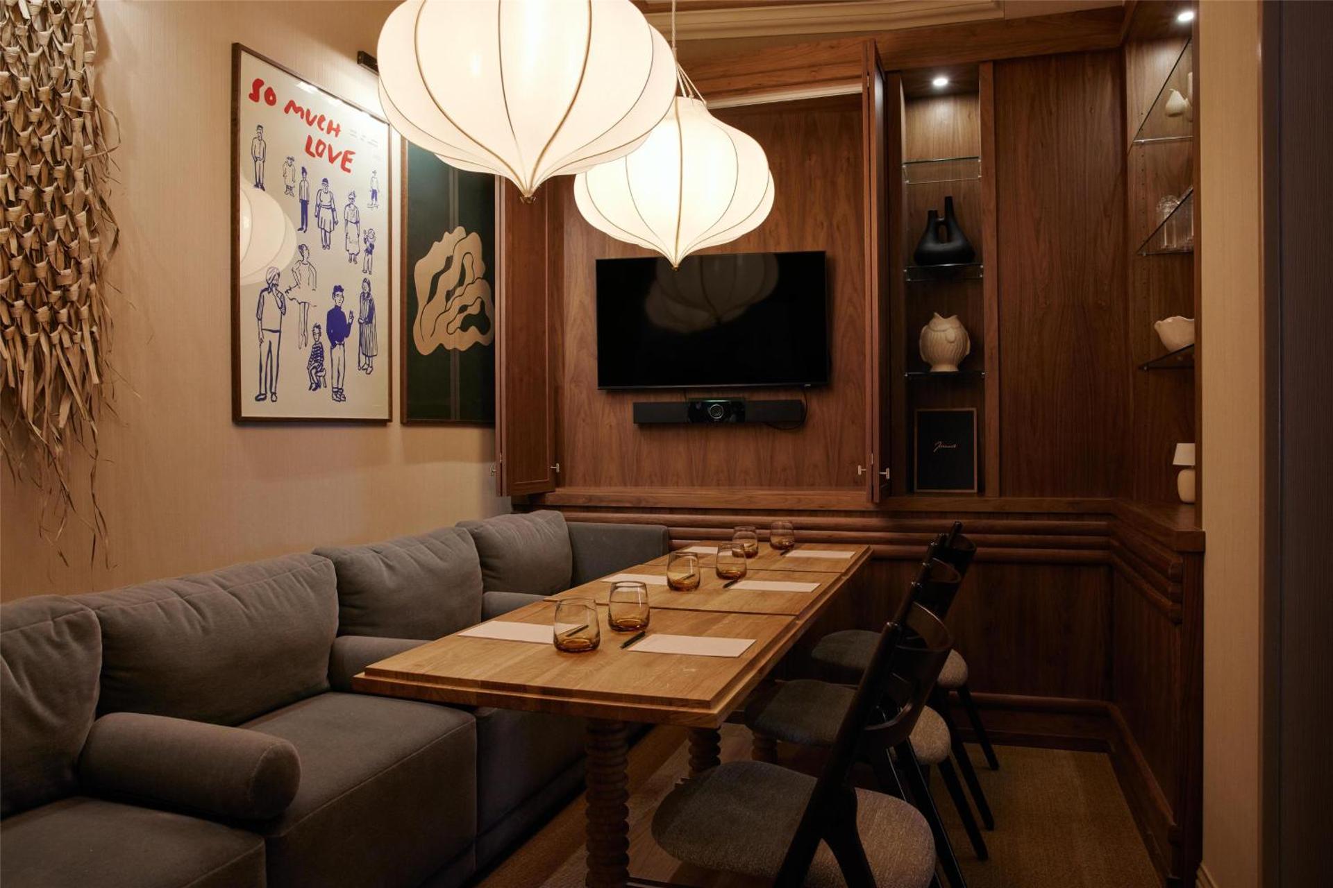 Meeting/conference room