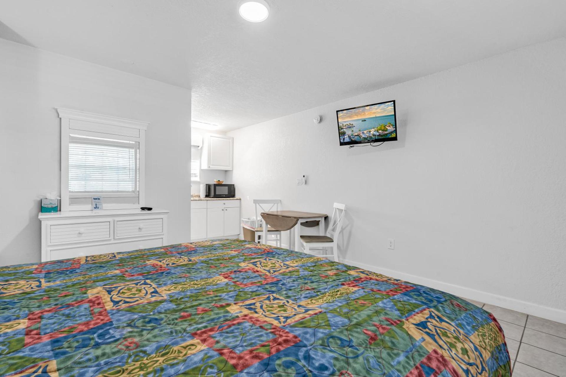 Queen Studio - Non-Smoking